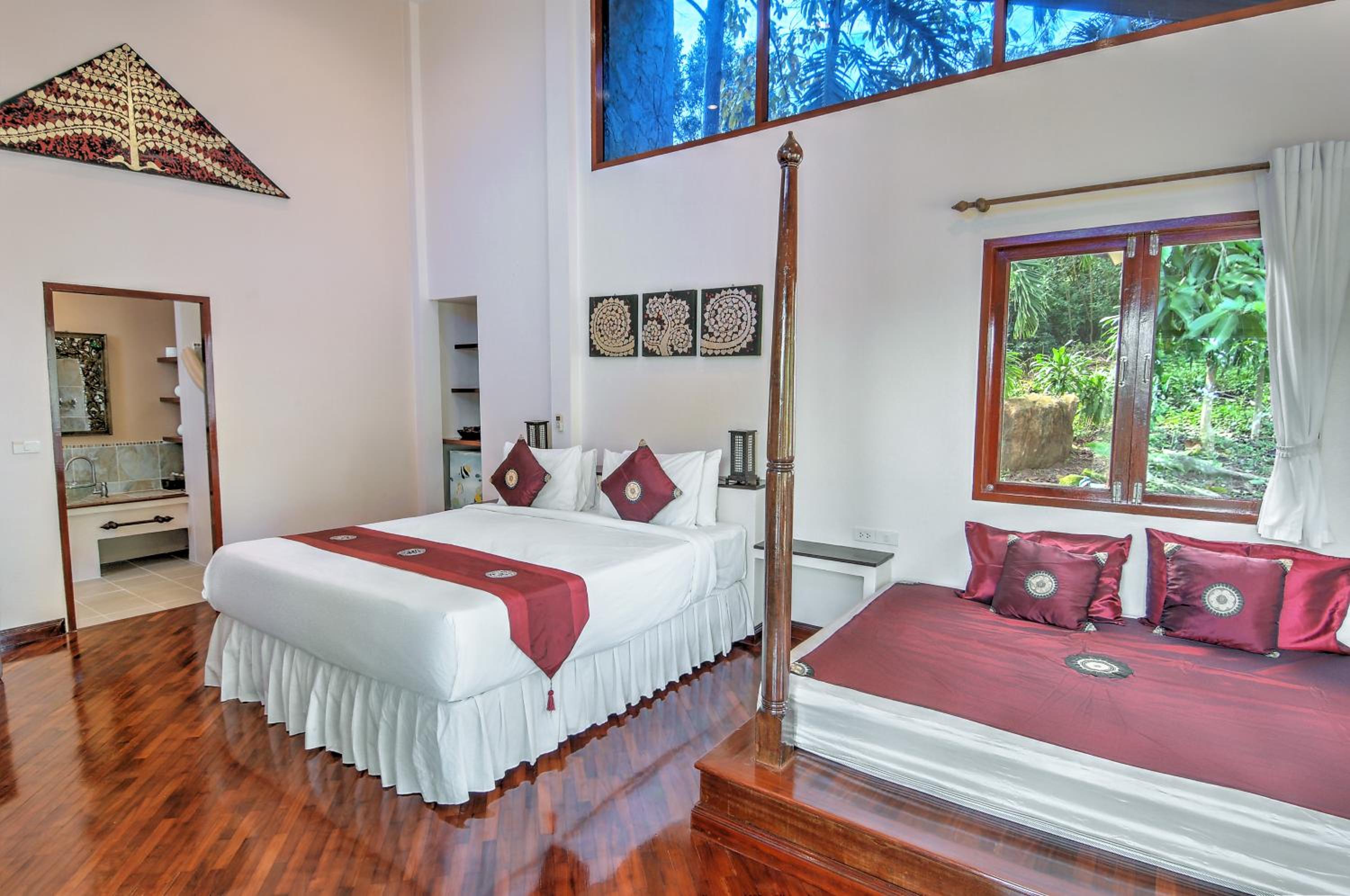 King Bed Bungalow with Pool View - Photo 6