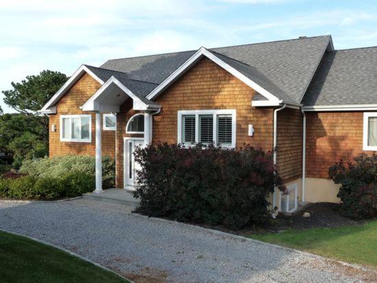 Villa photo 2