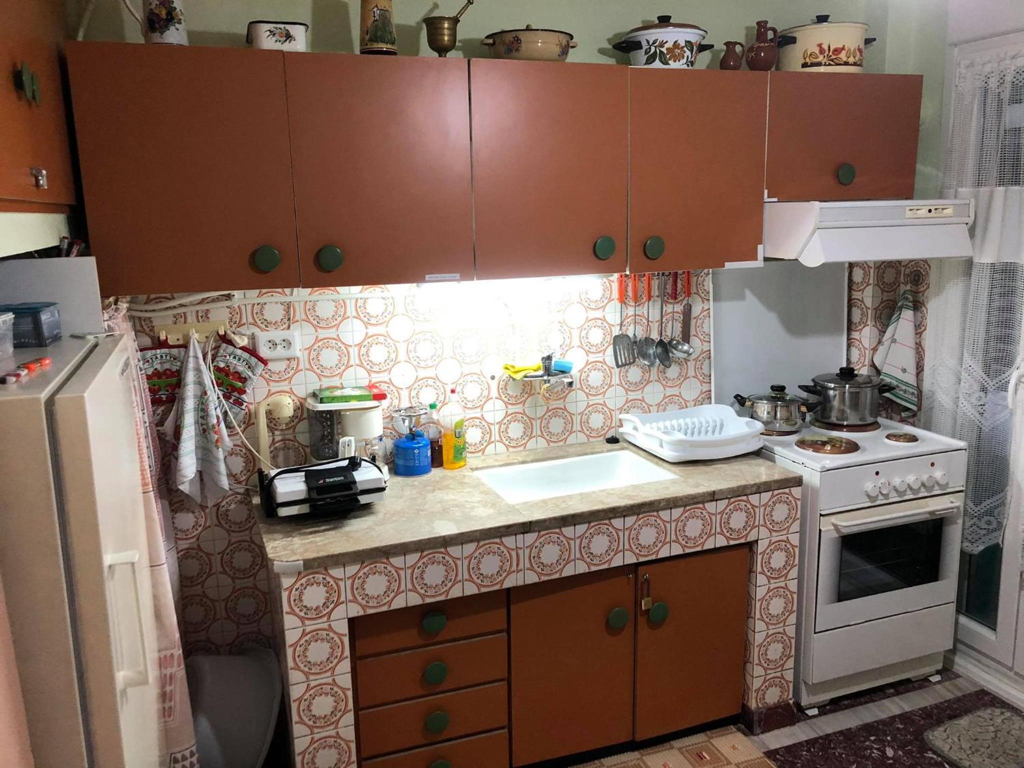 Apartment with Balcony - Photo 2