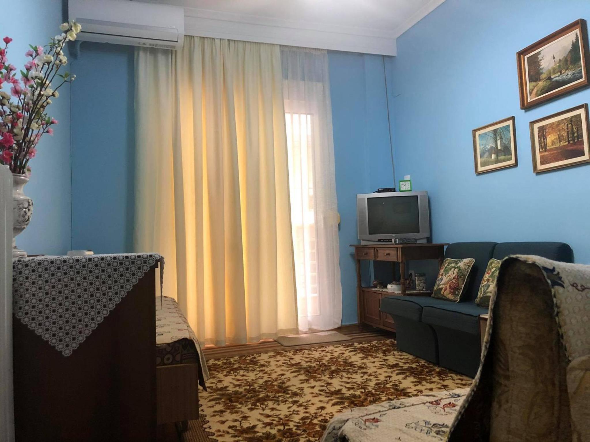 Apartment with Balcony - Photo 13
