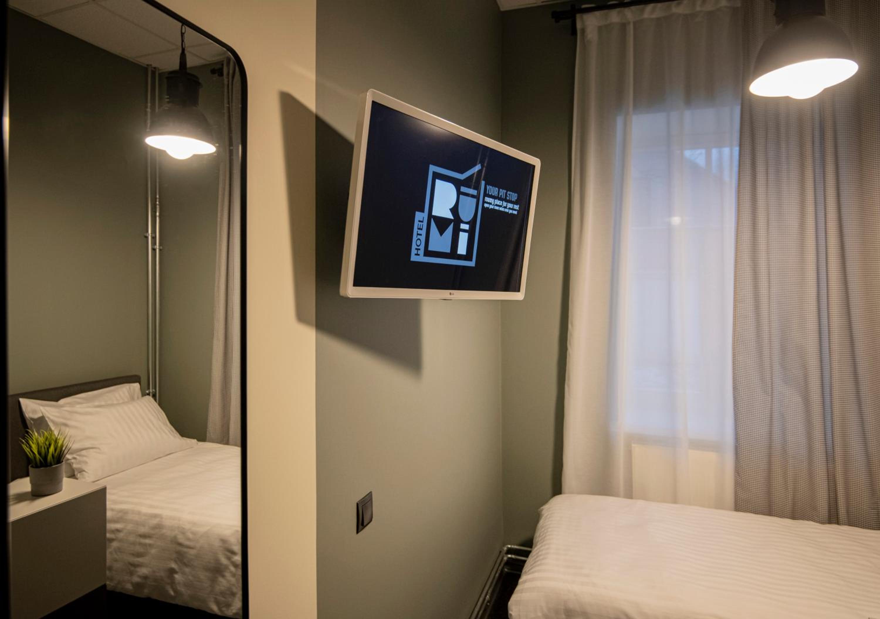 Budget Single Room photo 3