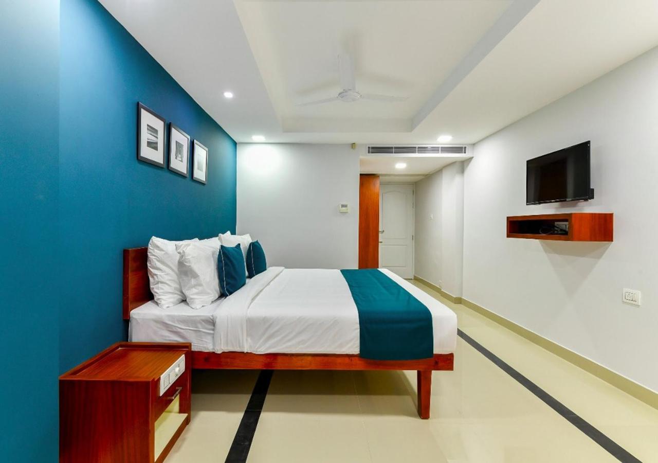 Deluxe Double Room - Photo 11