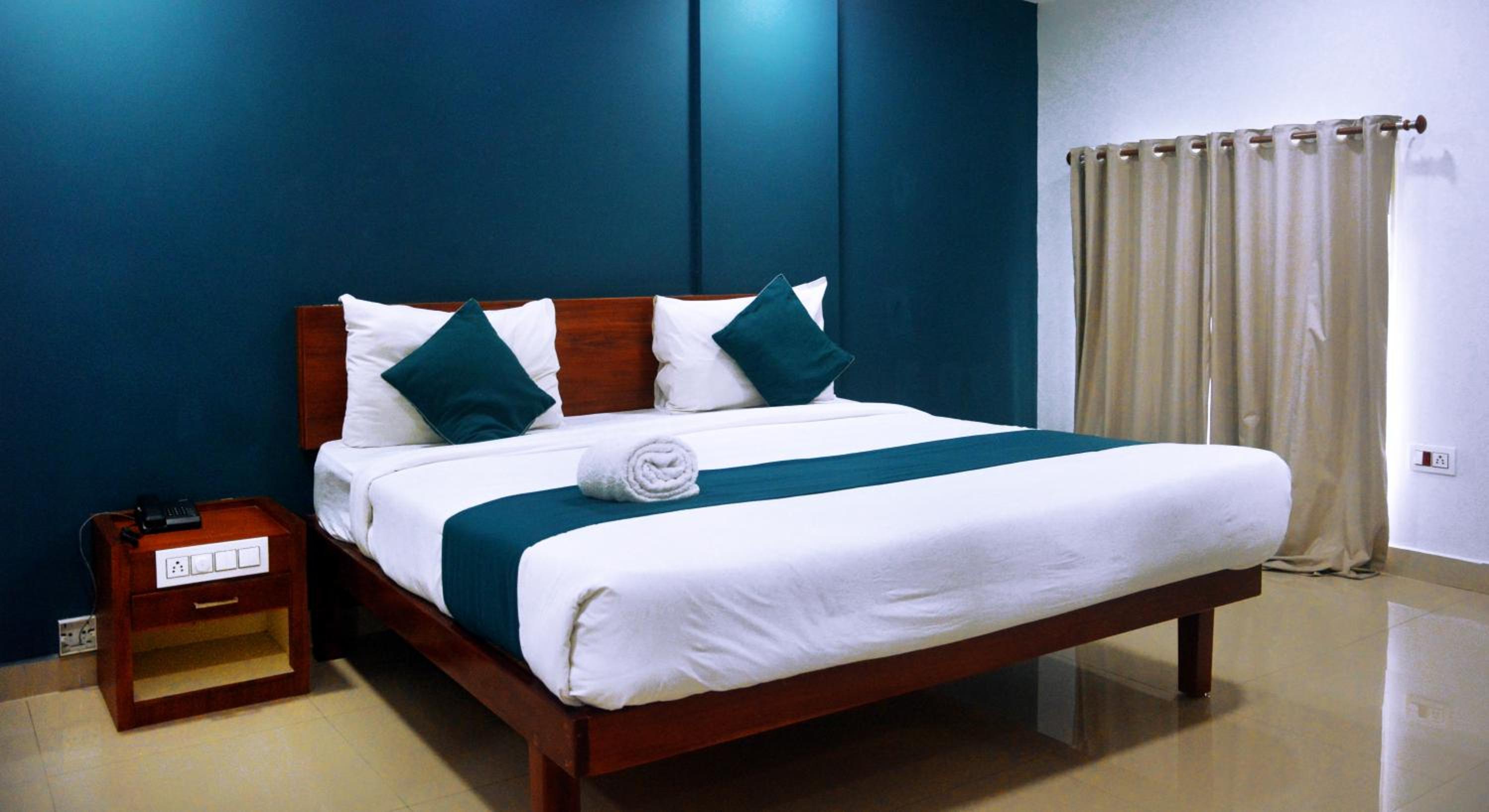 Deluxe Room - Photo 3