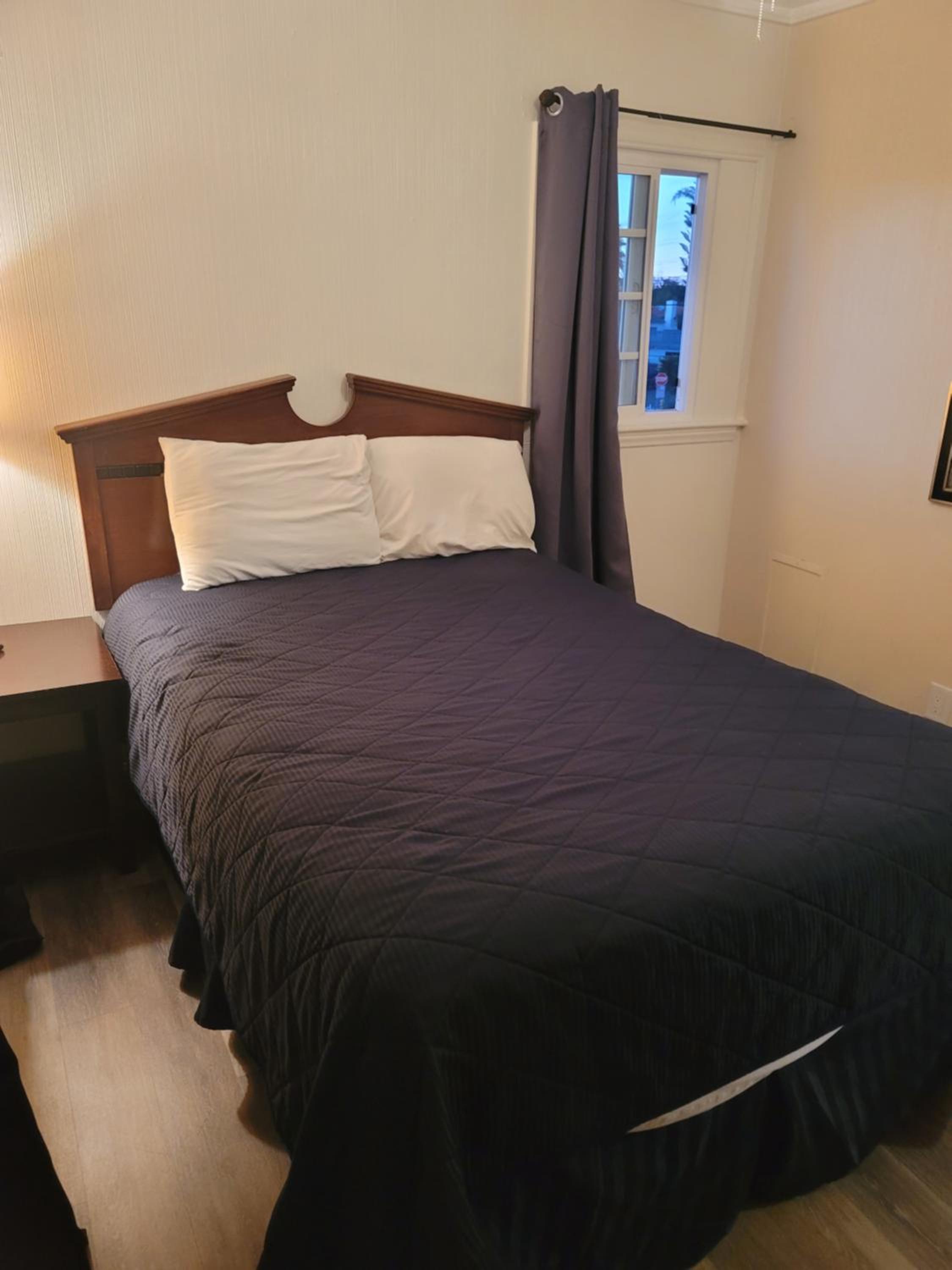 Two-Bedroom Apartment with Kitchenette photo 1