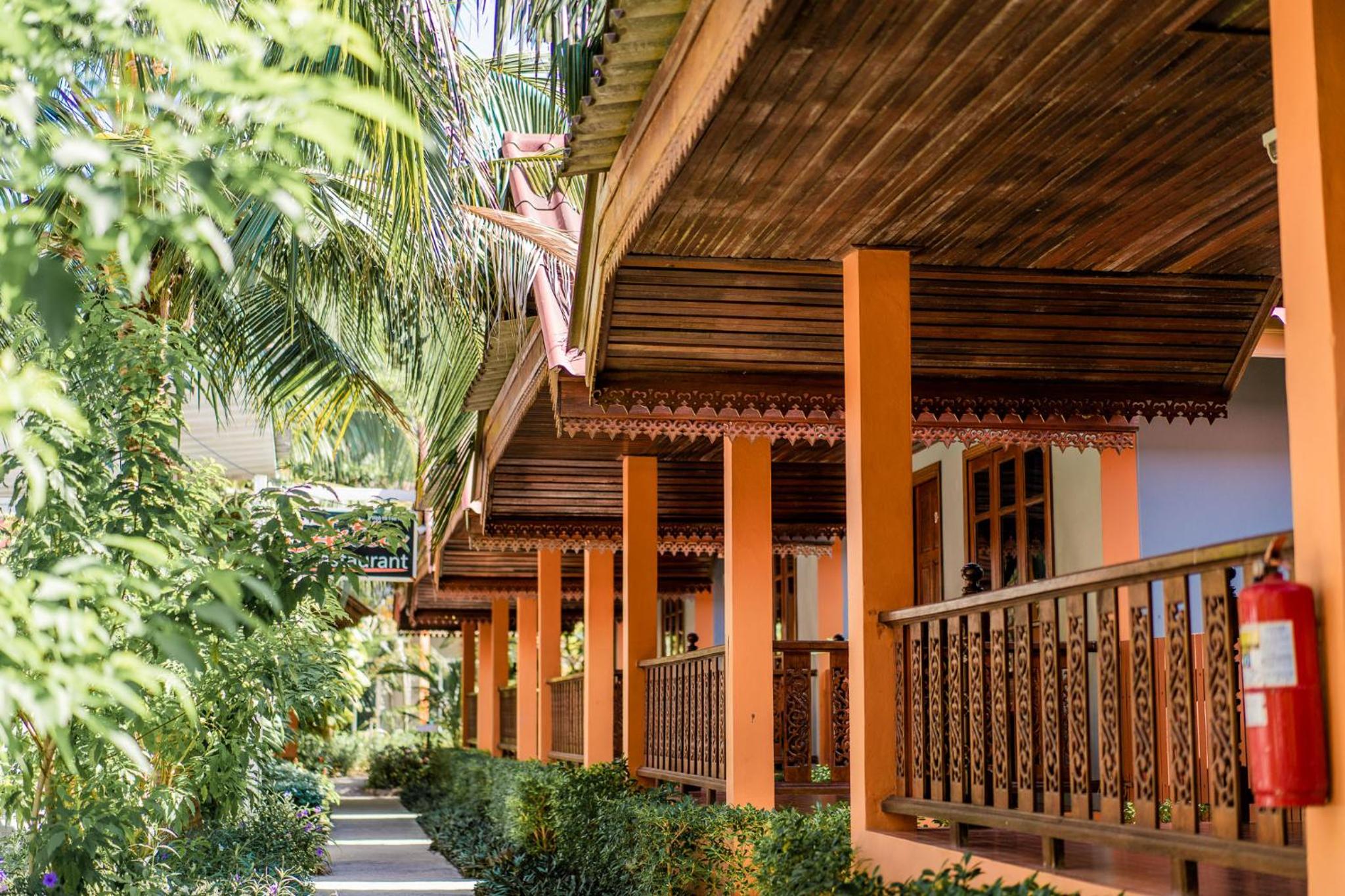 Deluxe Double Bungalow- Newly Renovated photo 2