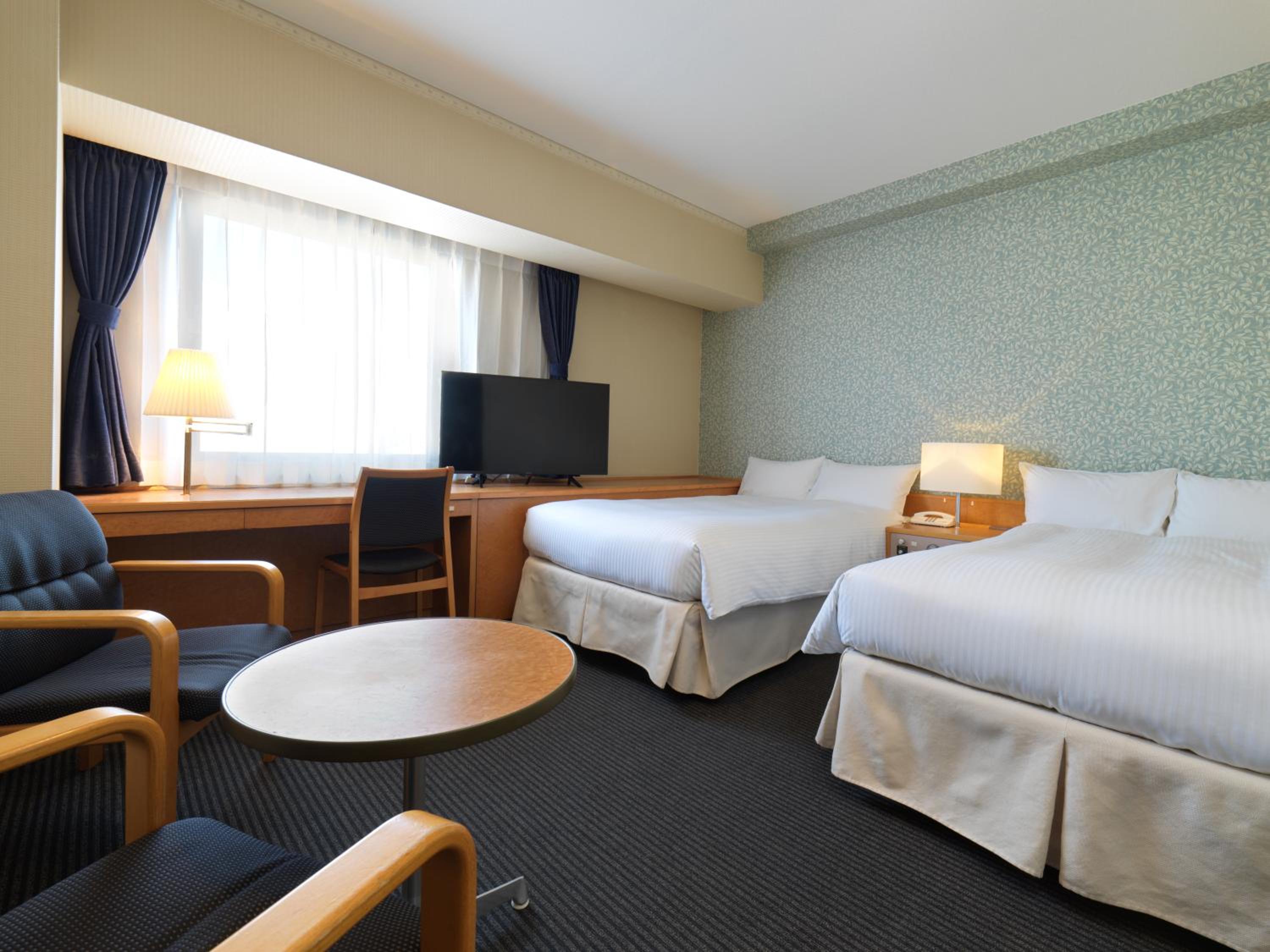 Twin Room - Non-Smoking - Photo 6