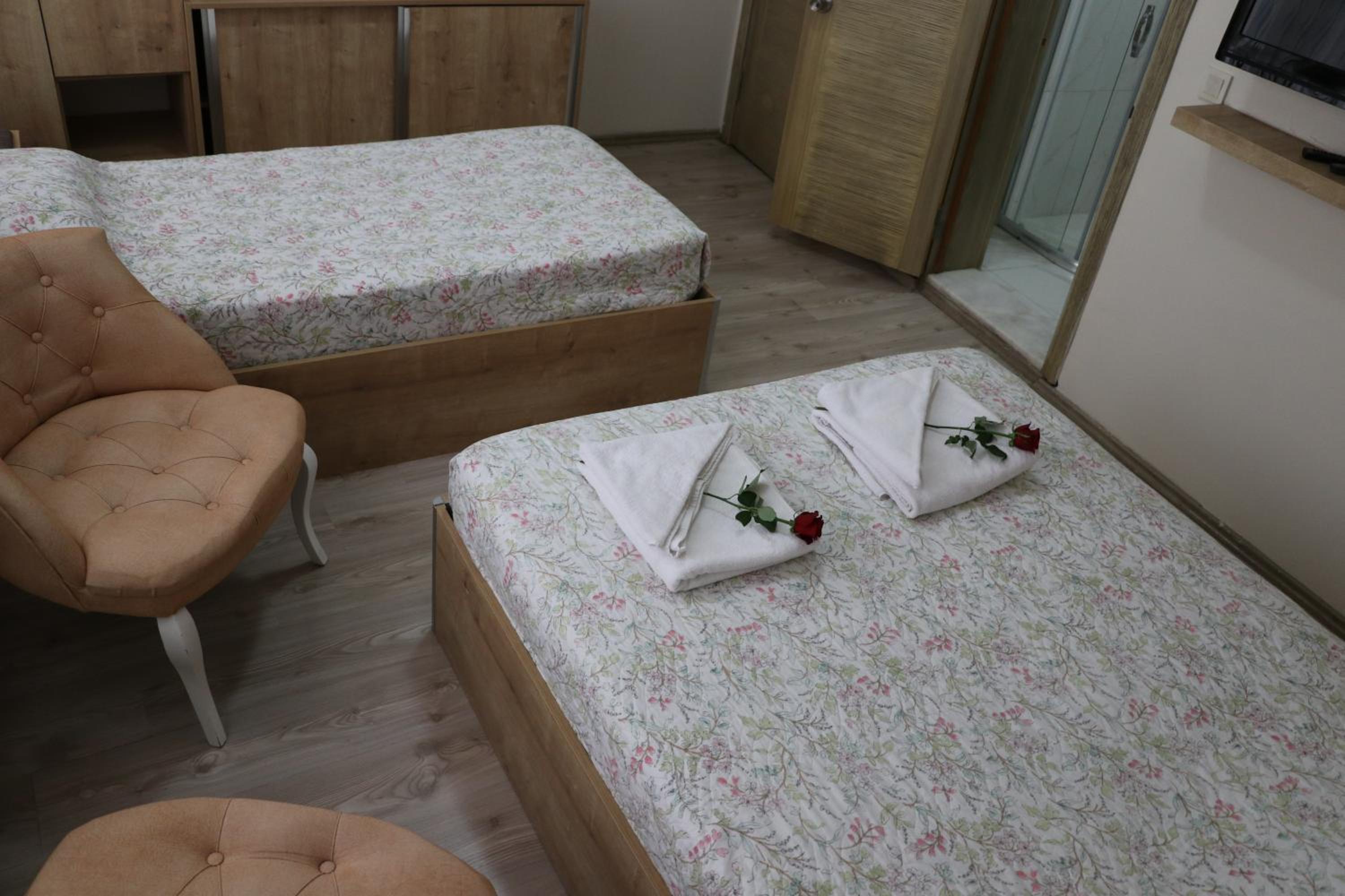 Large Single Room photo 1