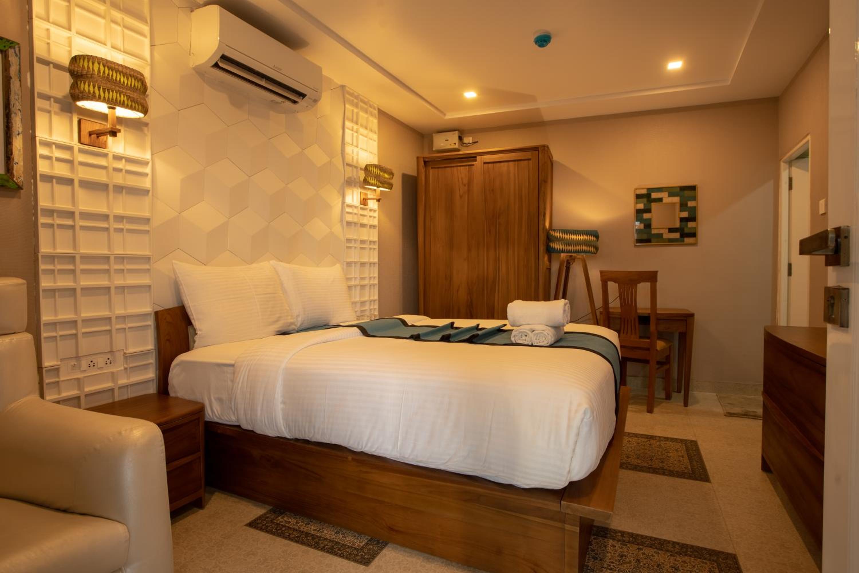 Deluxe Double Room - Photo 1