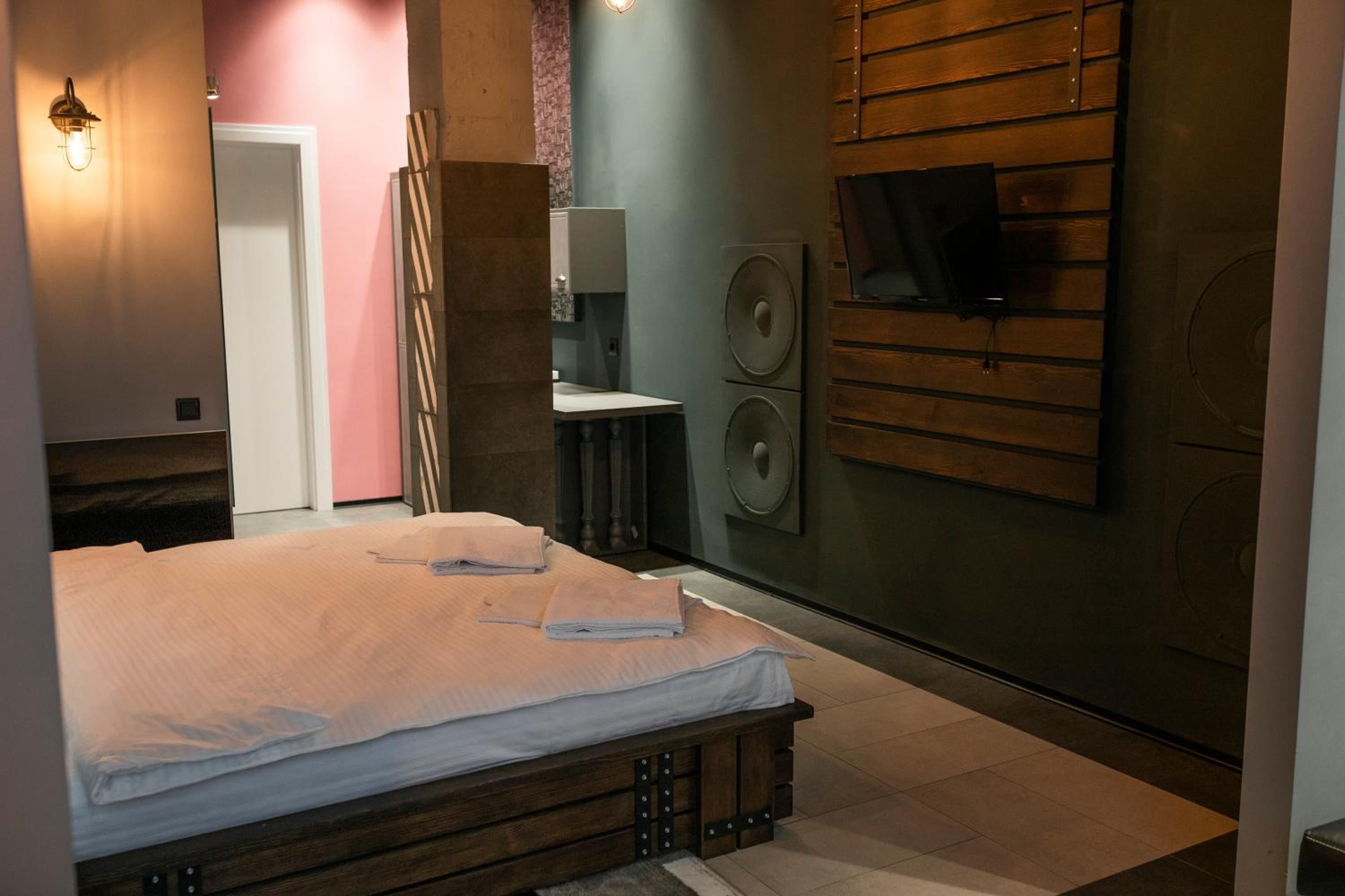 Large Double Room