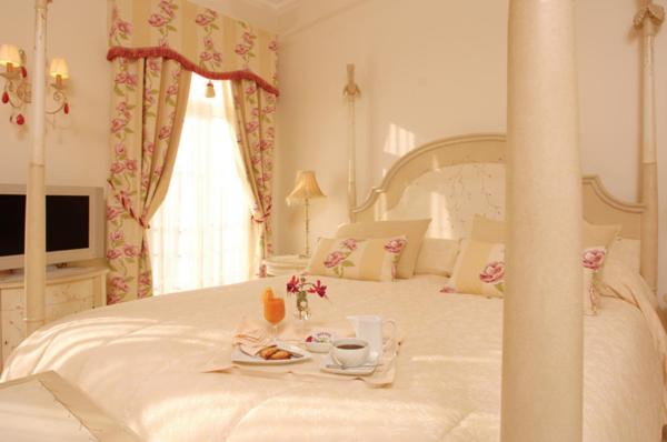 Superior King Room photo 2