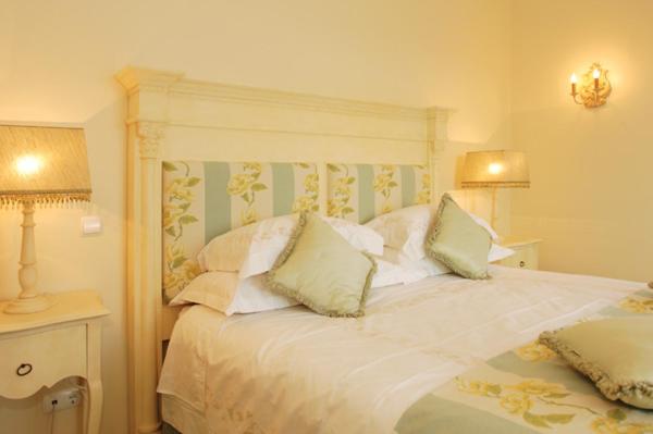 Deluxe Double Room - Photo 27