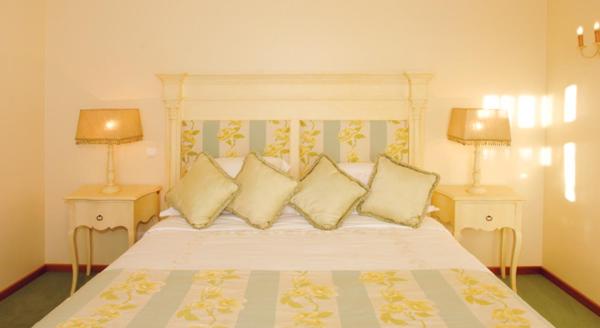 Deluxe Double Room - Photo 8