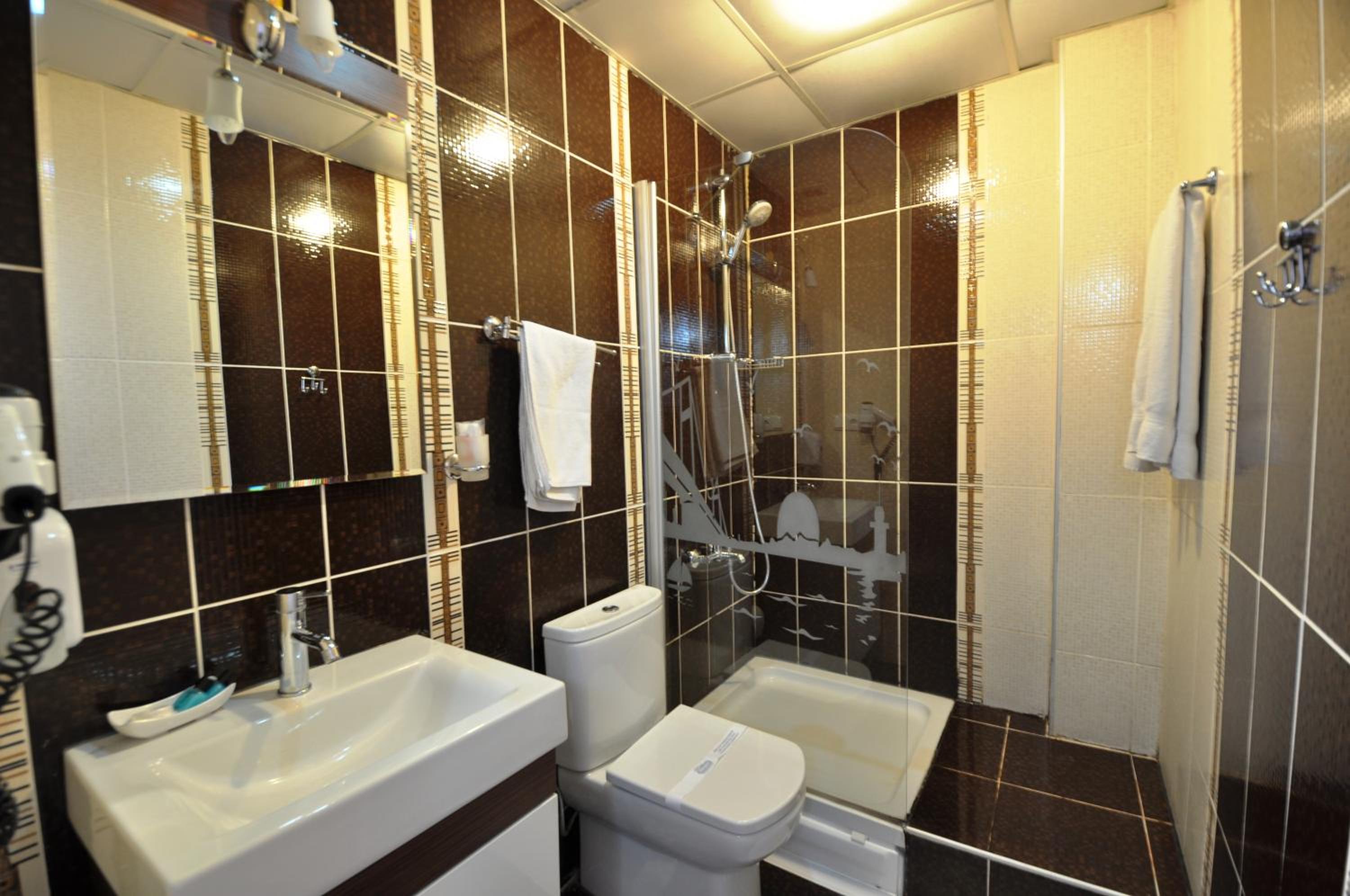 Single Room photo 3