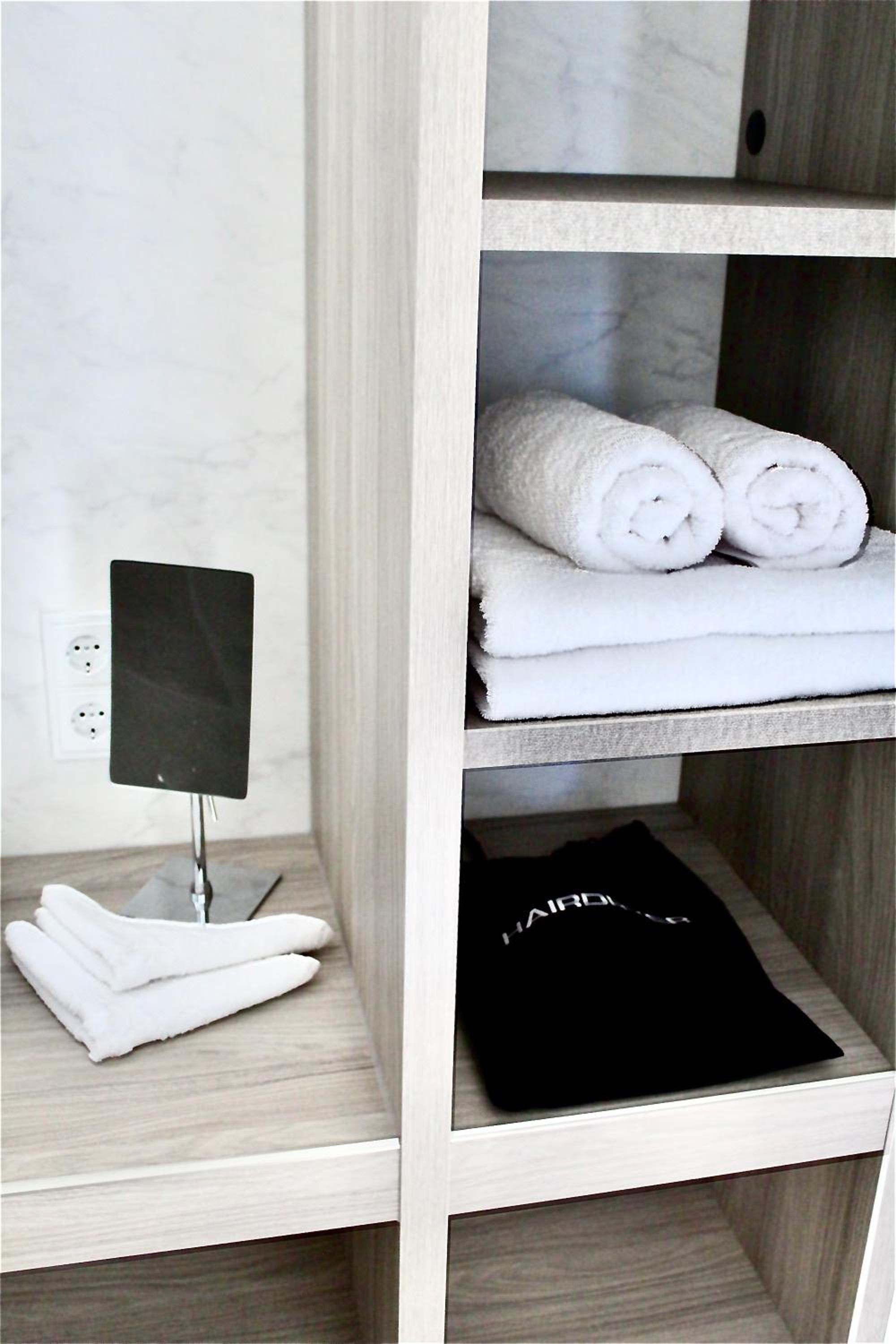 Deluxe Double Room with Bath photo 1