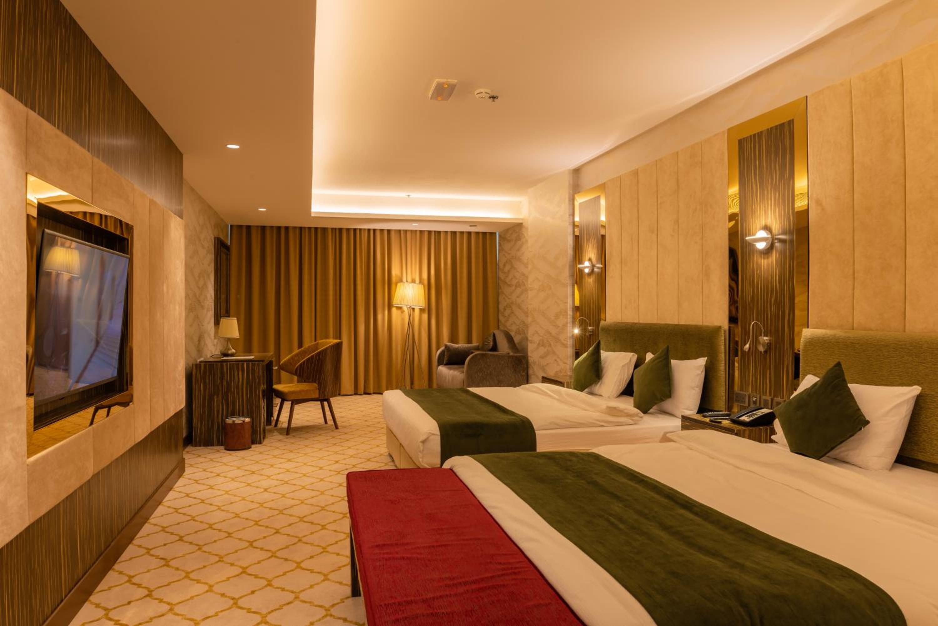 Standard Double Suite
