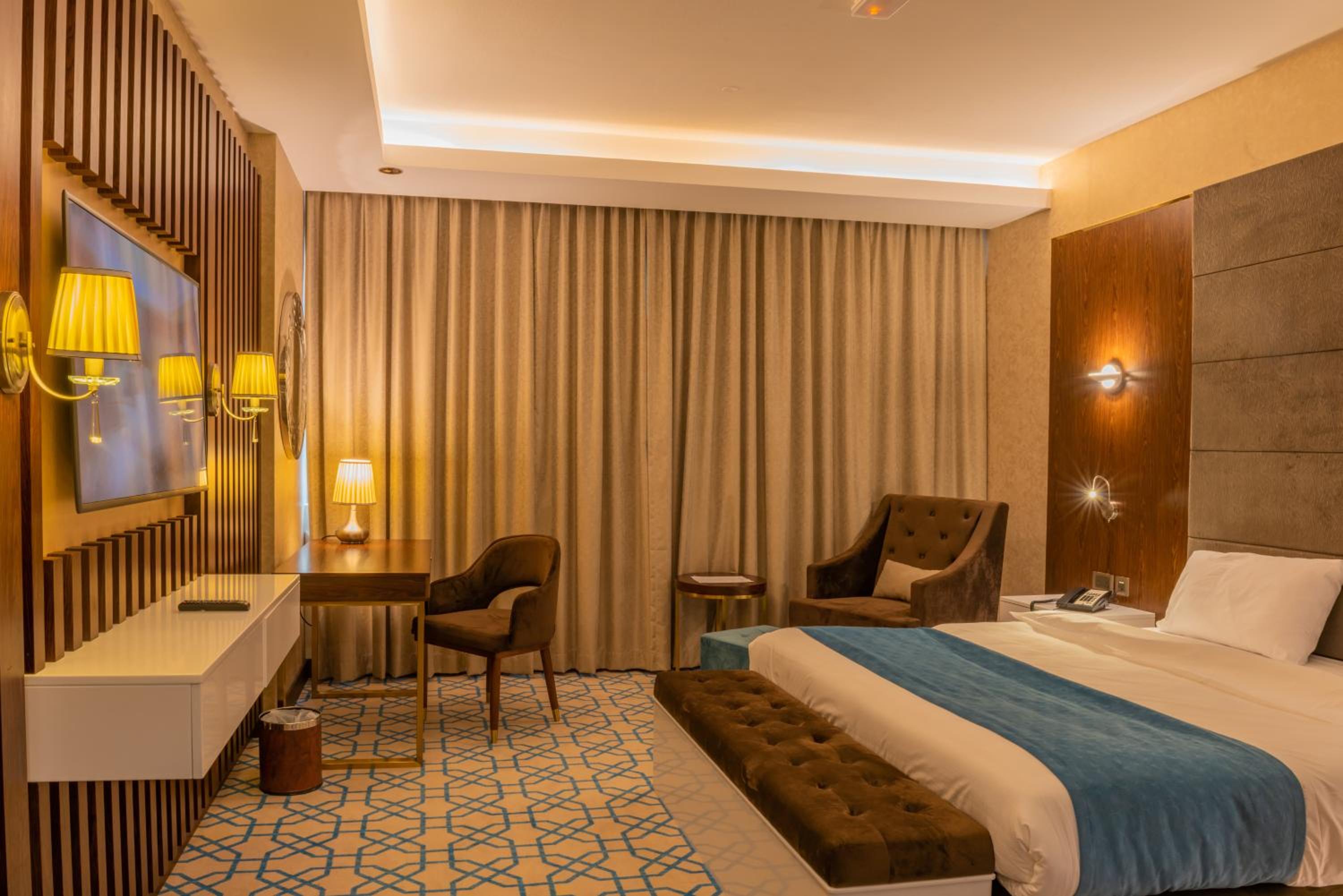 Standard King Room