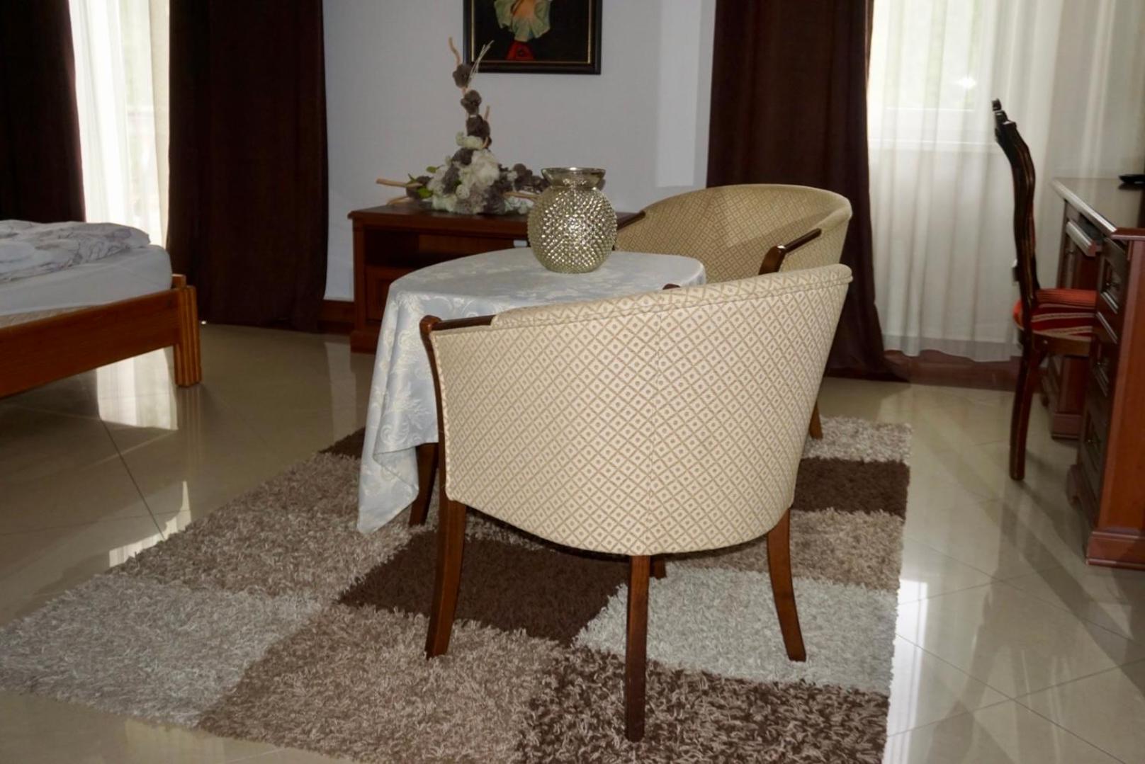 Standard Triple Room - Photo 3