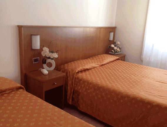 Triple Room - Photo 1