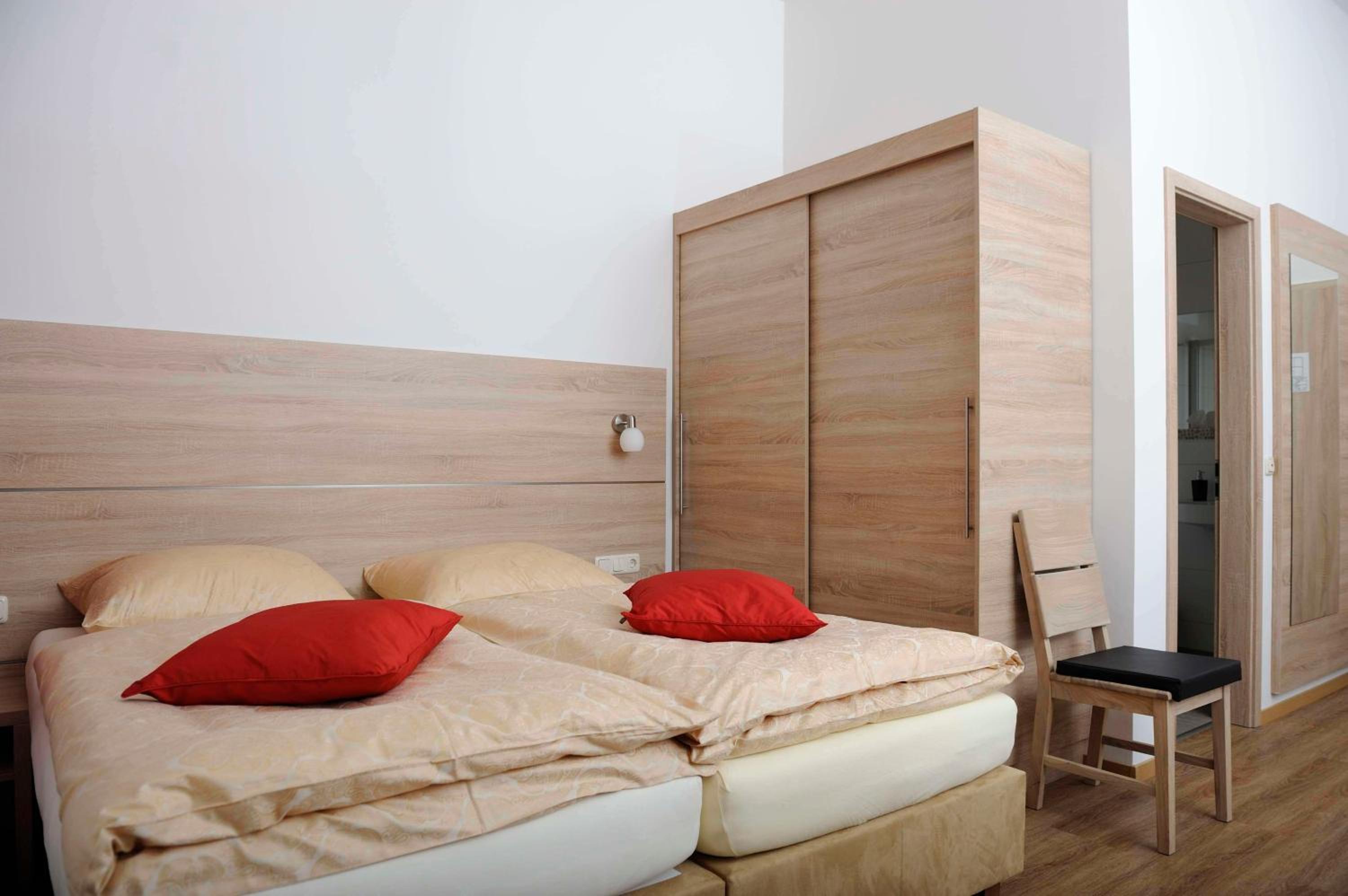 Standard Apartment - Photo 2