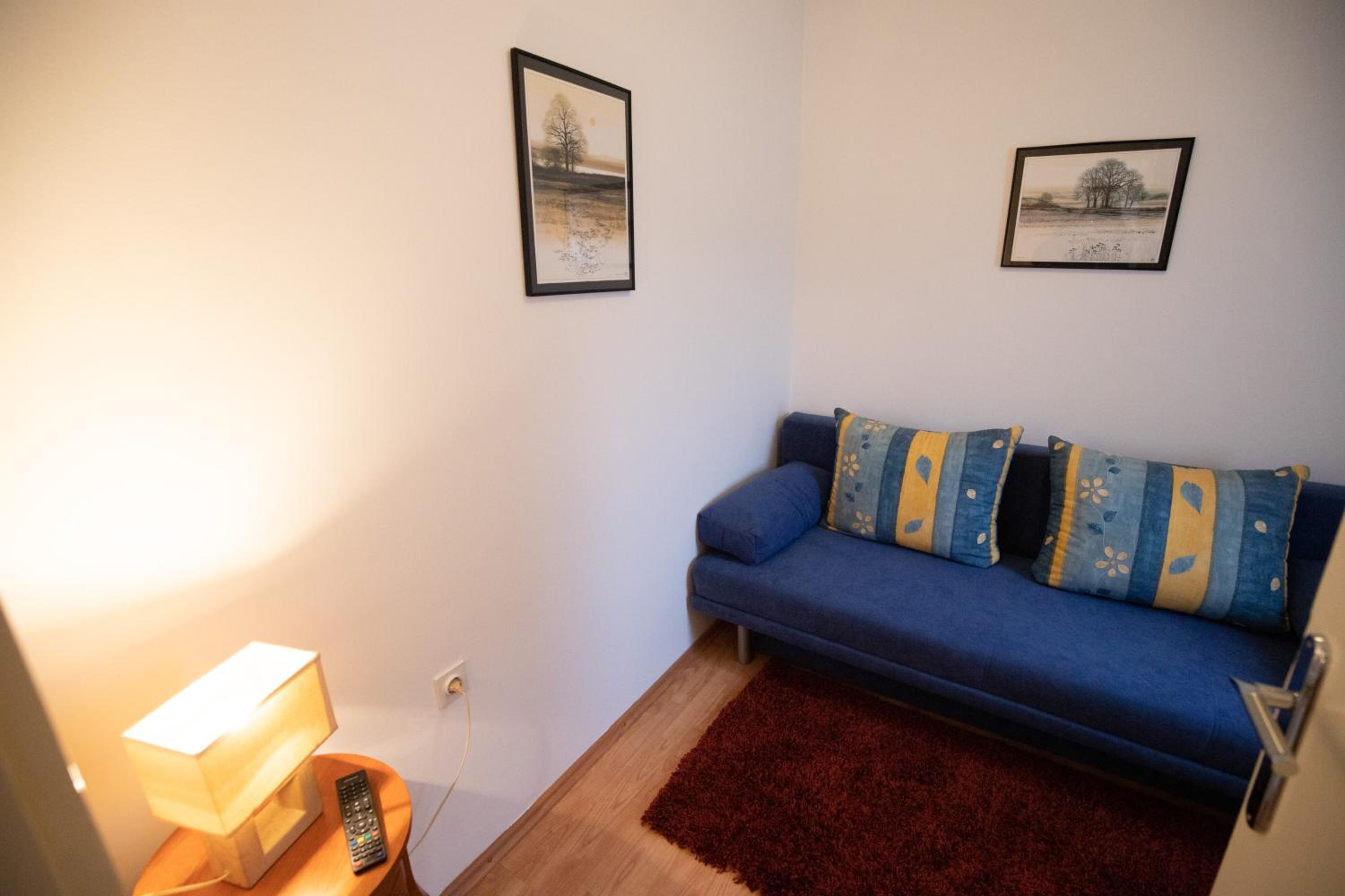 Three-Bedroom Apartment - Photo 6