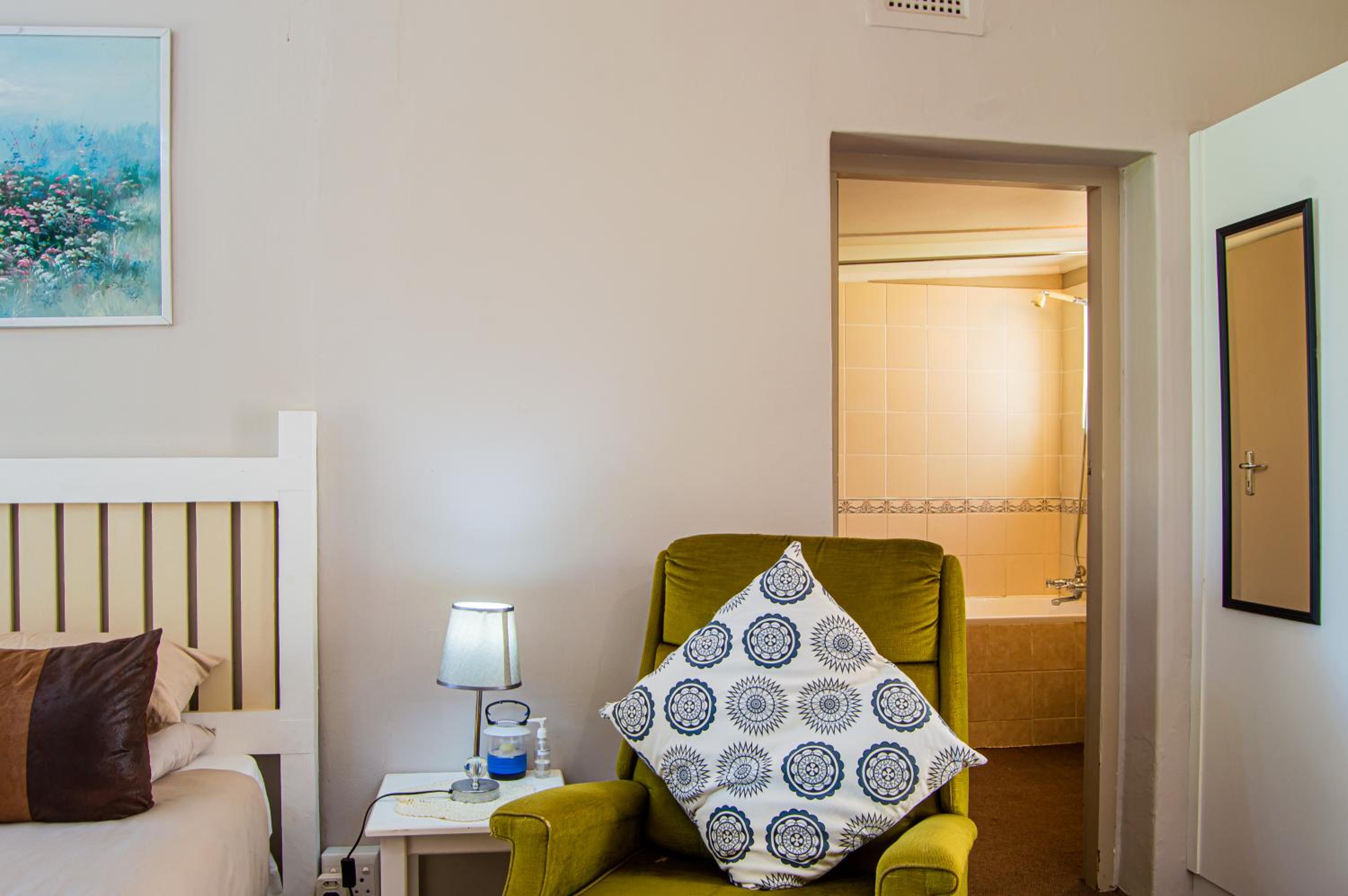 Superior Twin Room with Garden View photo 3