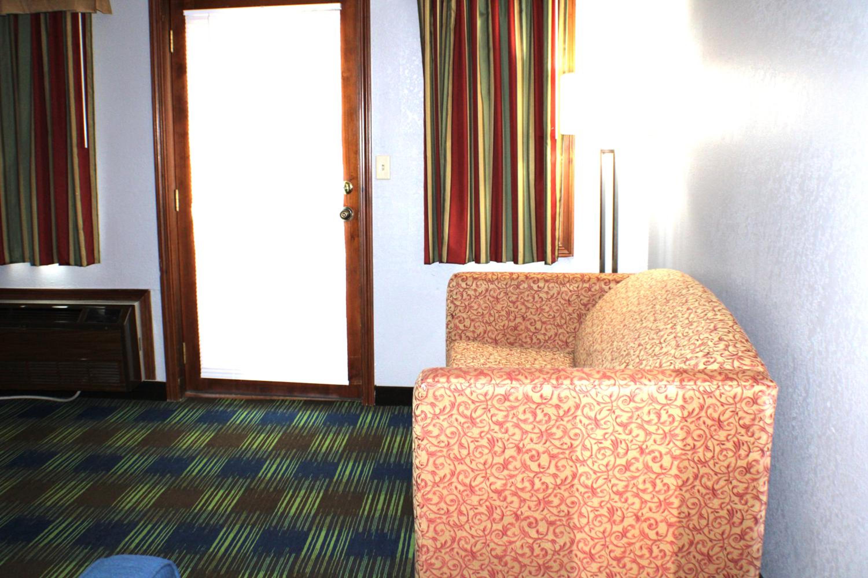 Double Suite with Two Double Beds photo 2