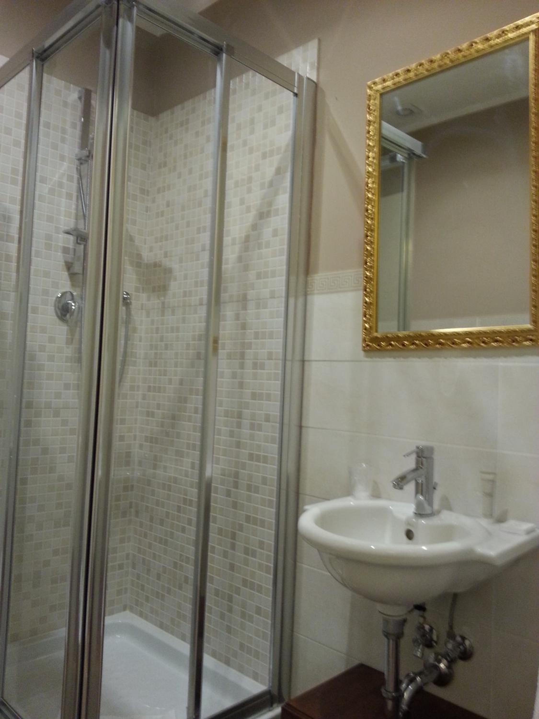 Small Double Room photo 2