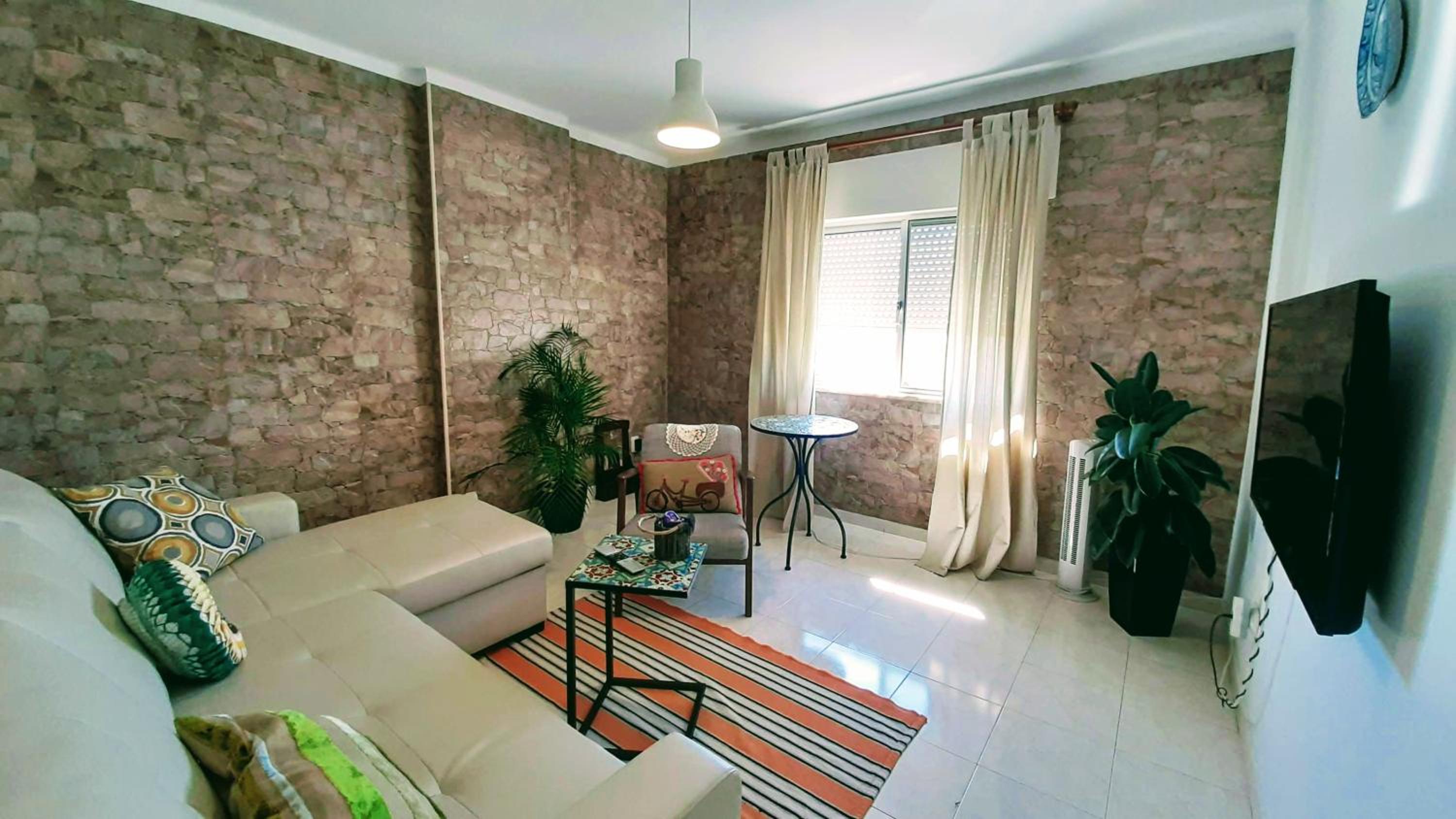 Apartment with Sea View - Photo 3