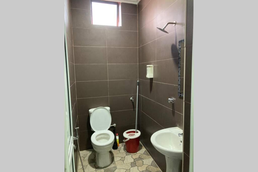 Four-Bedroom House photo 2