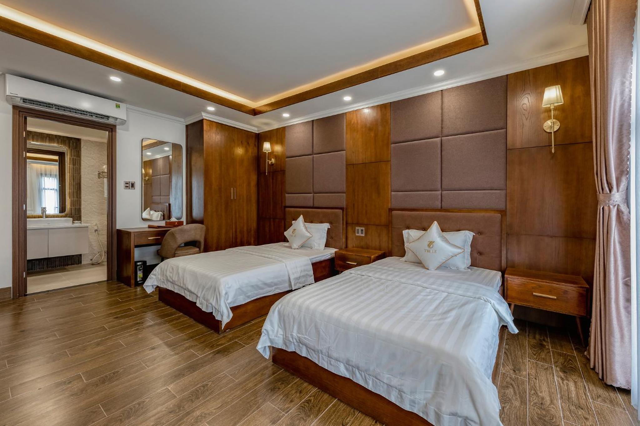 Triple Room with Balcony
