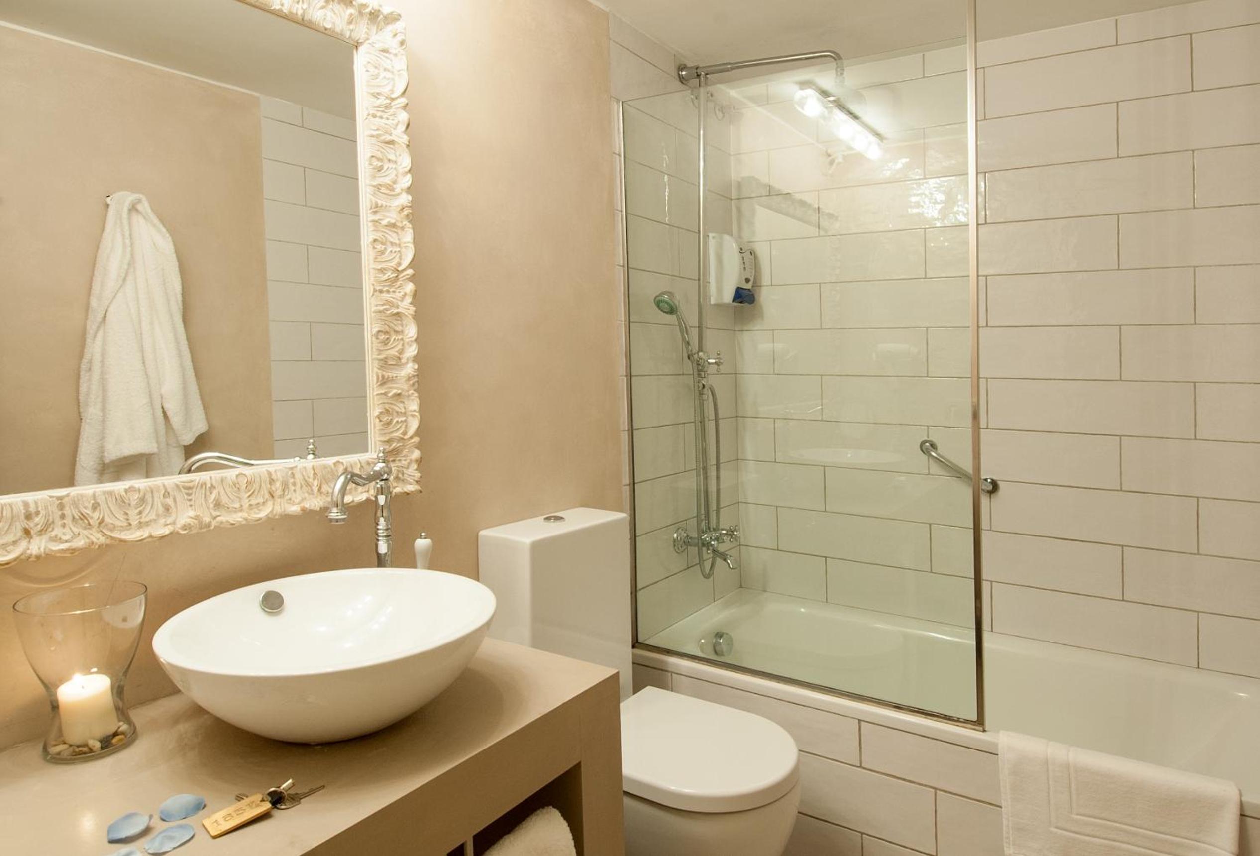 Deluxe Double Room - Photo 2