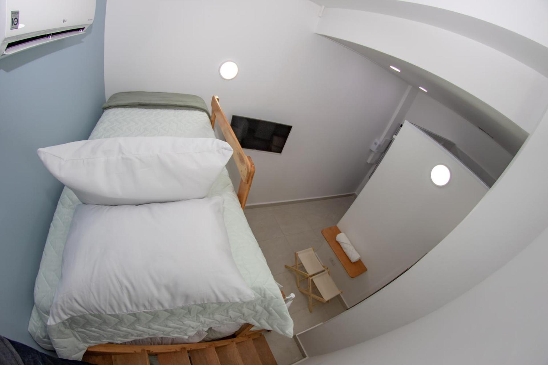 Double Room - Photo 8