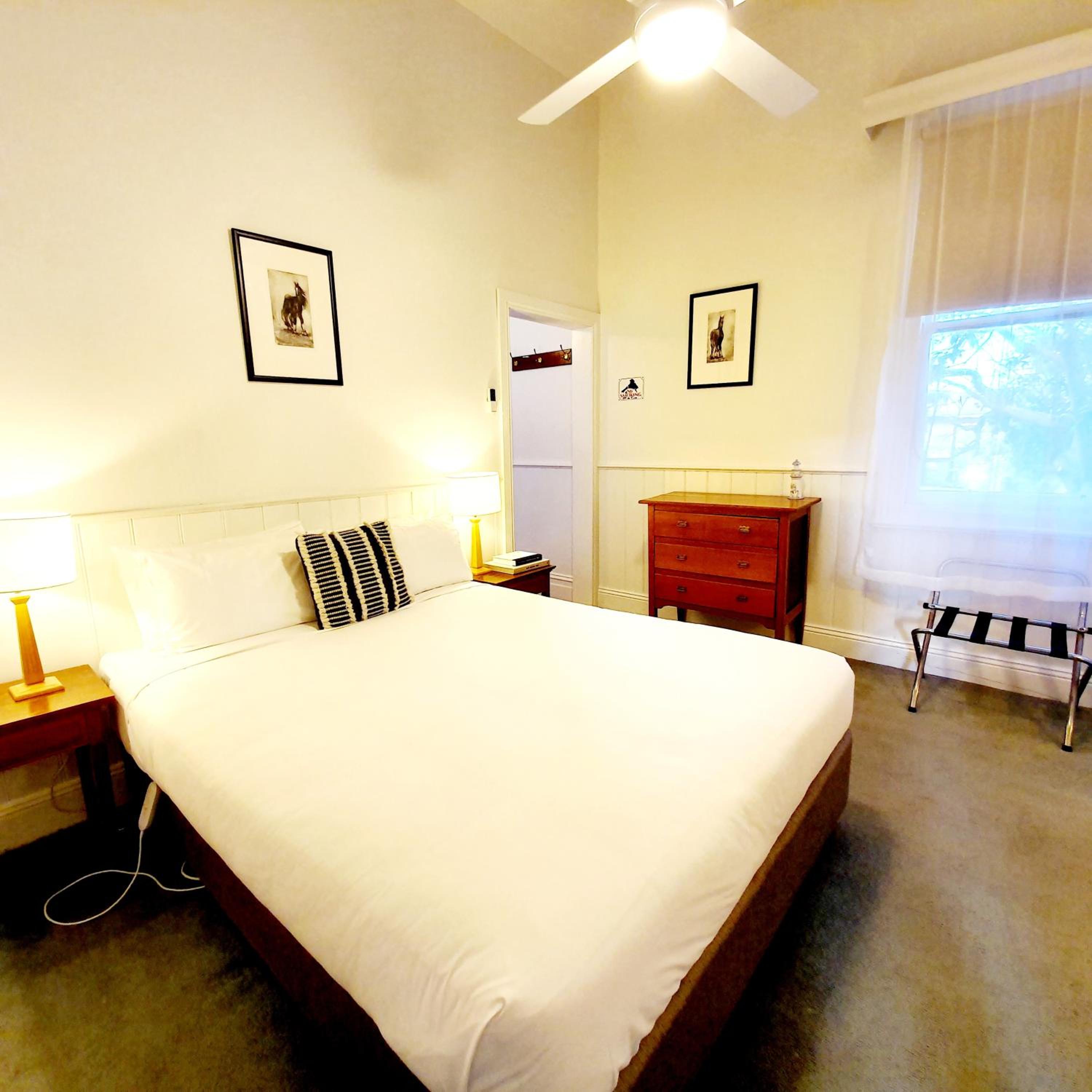 Suite with Balcony - Photo 2
