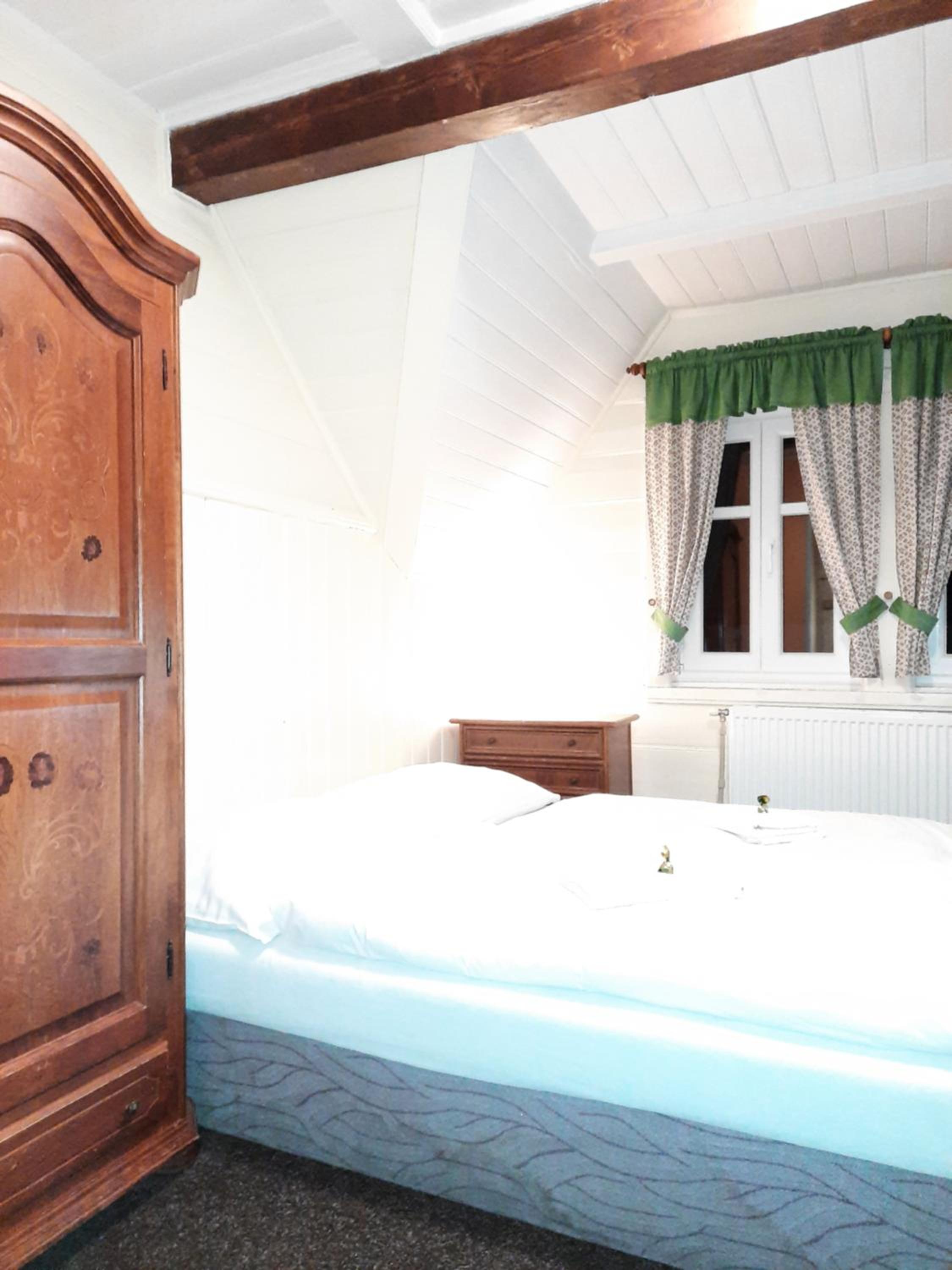 Quadruple Room with Private External Bathroom - Photo 11
