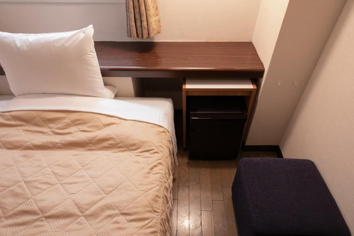 Single Room - Non-Smoking