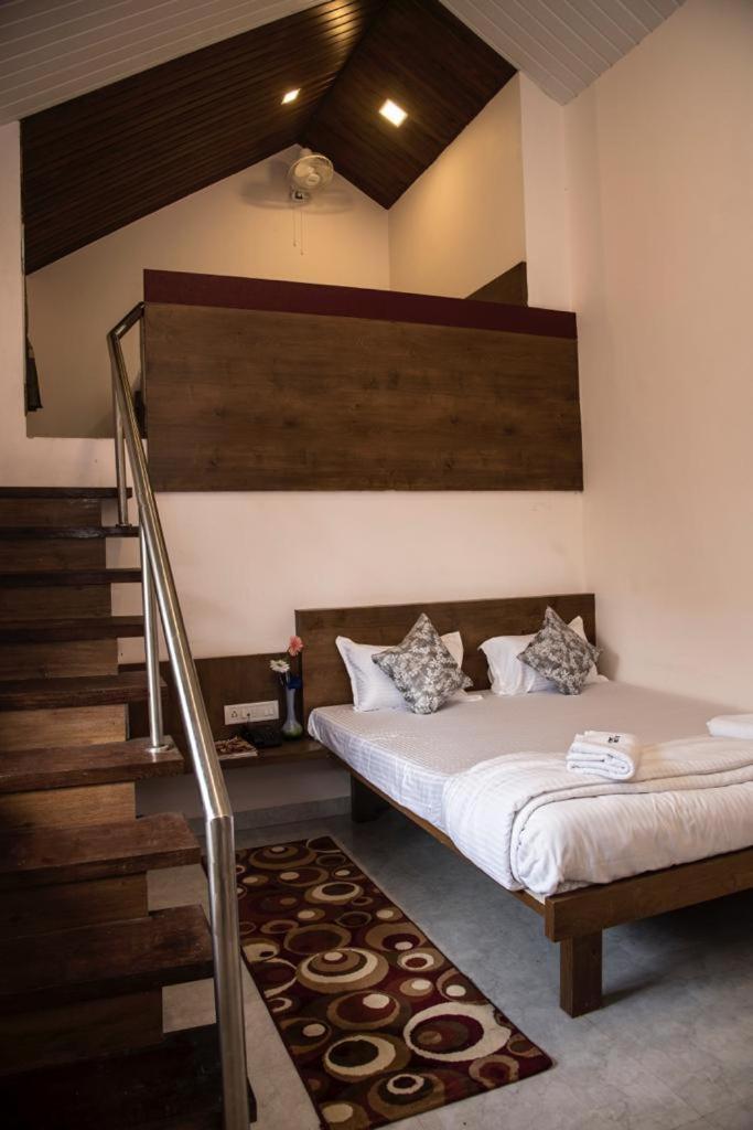 Deluxe Family Room - Photo 3