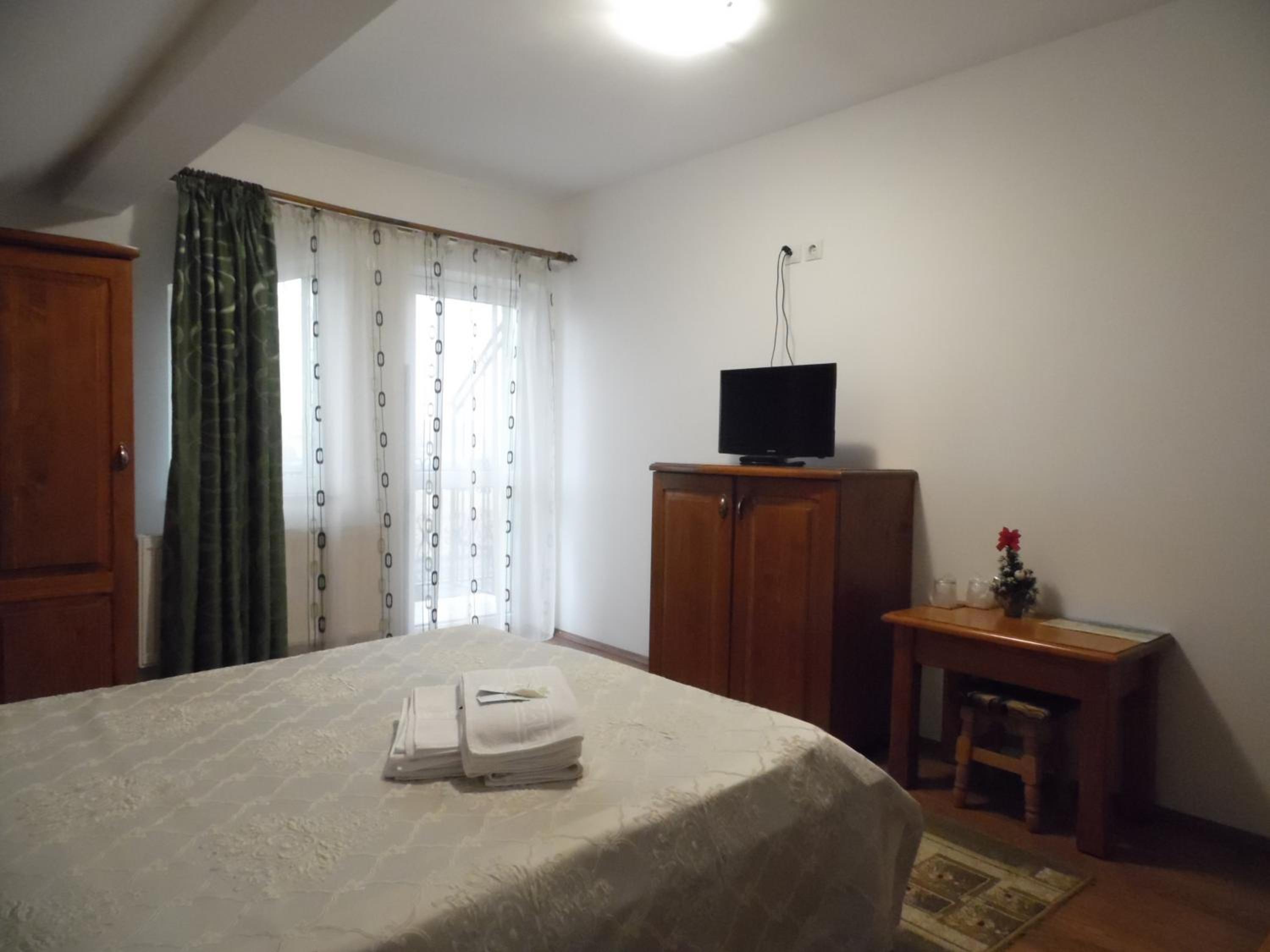 Suite with Mountain View - Photo 5