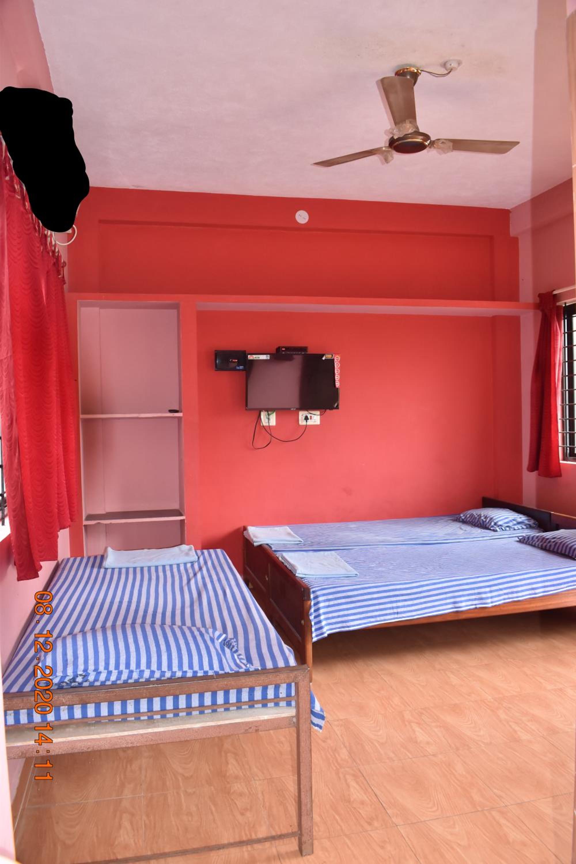 Economy Triple Room
