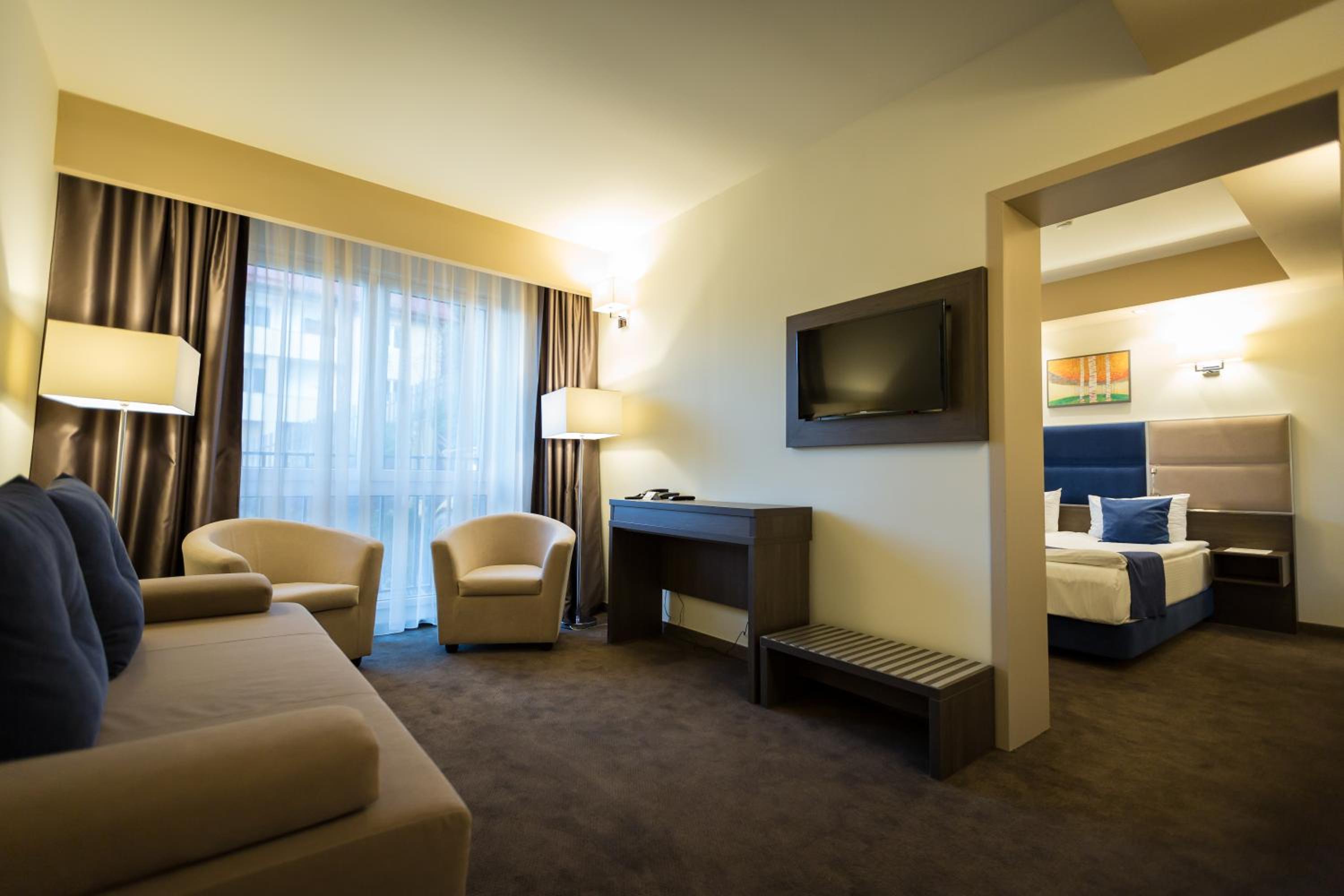 Family Suite with New Year's Package