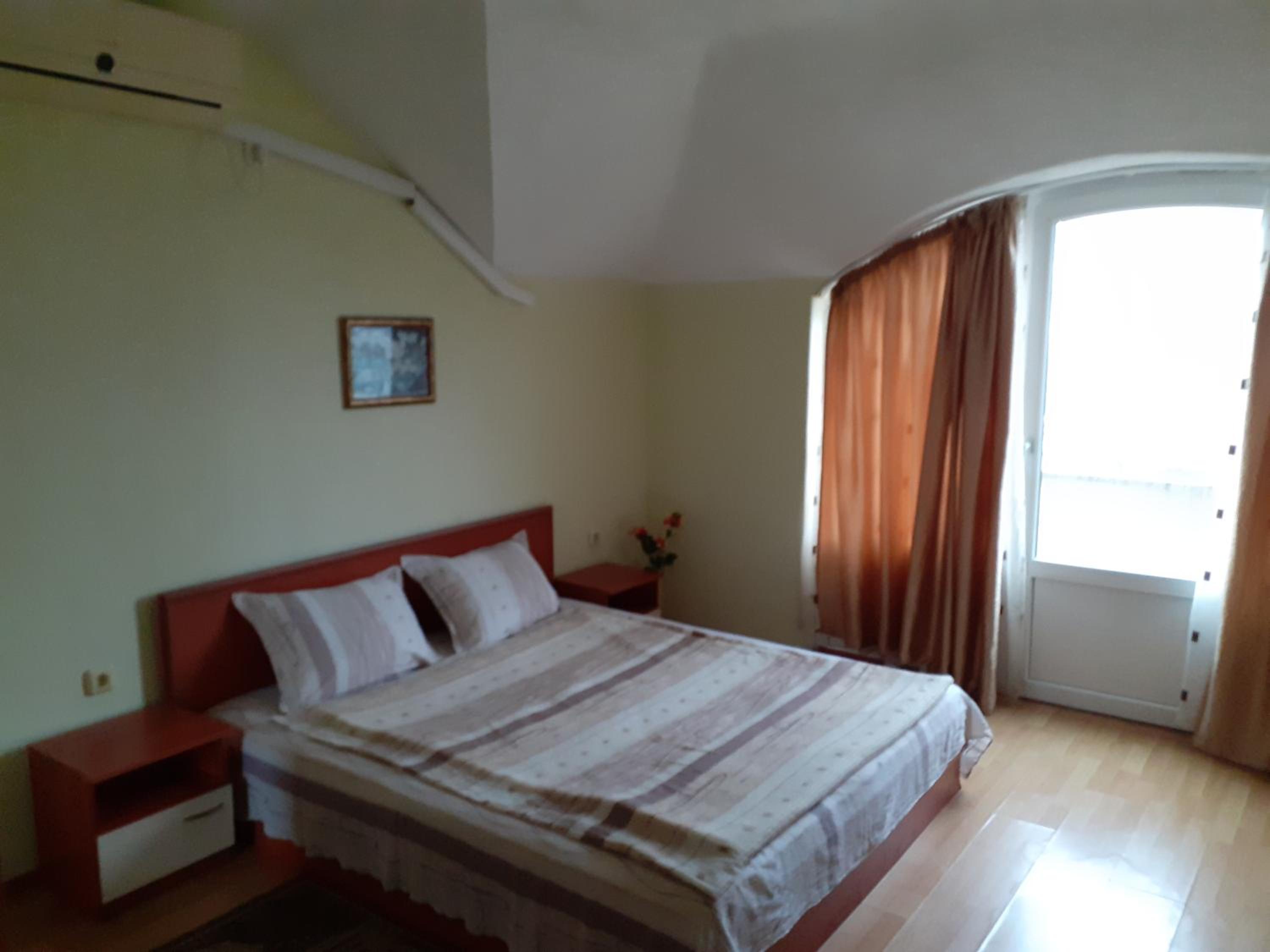 Double Room with Balcony - Photo 1