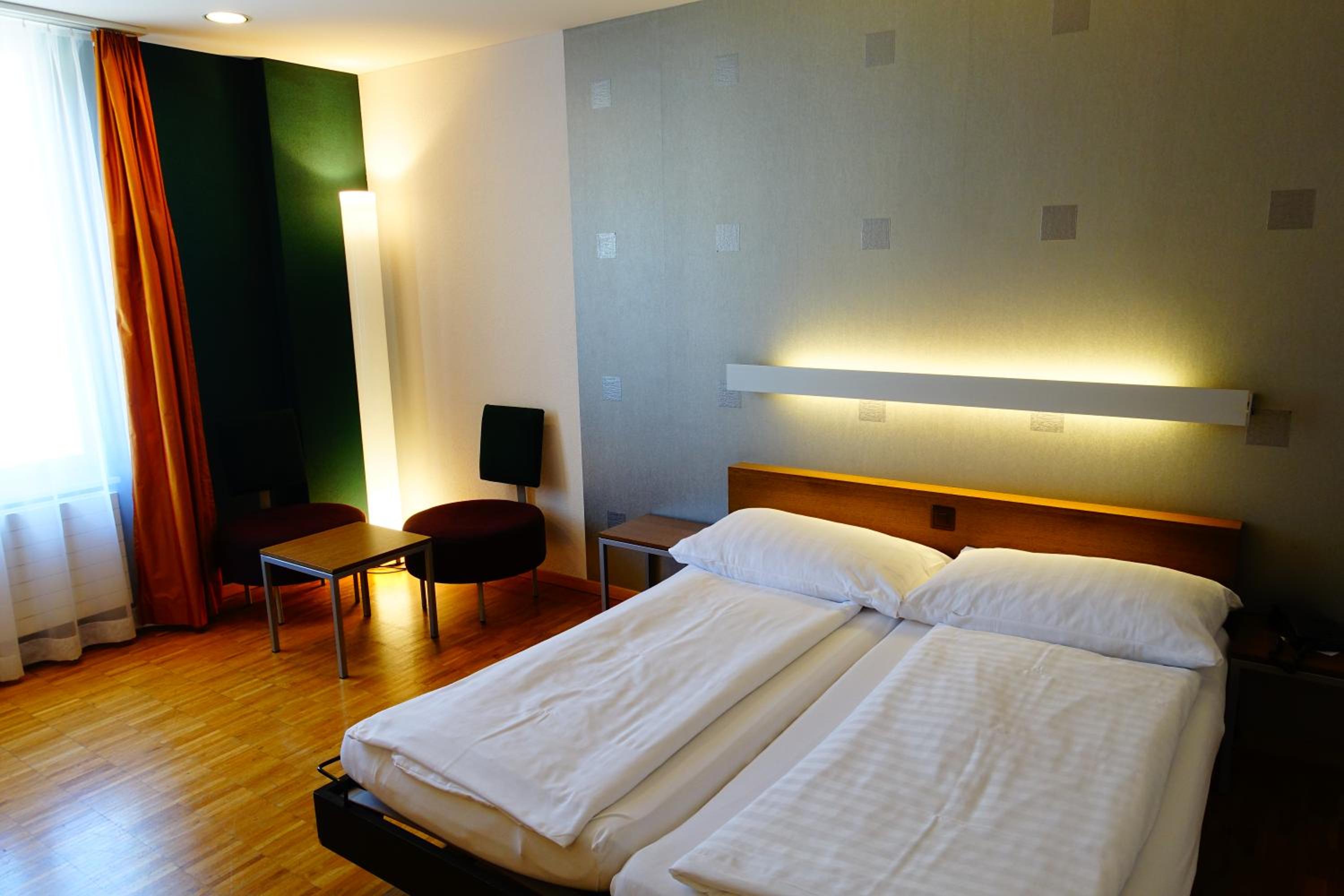 Economy Double Room photo 1