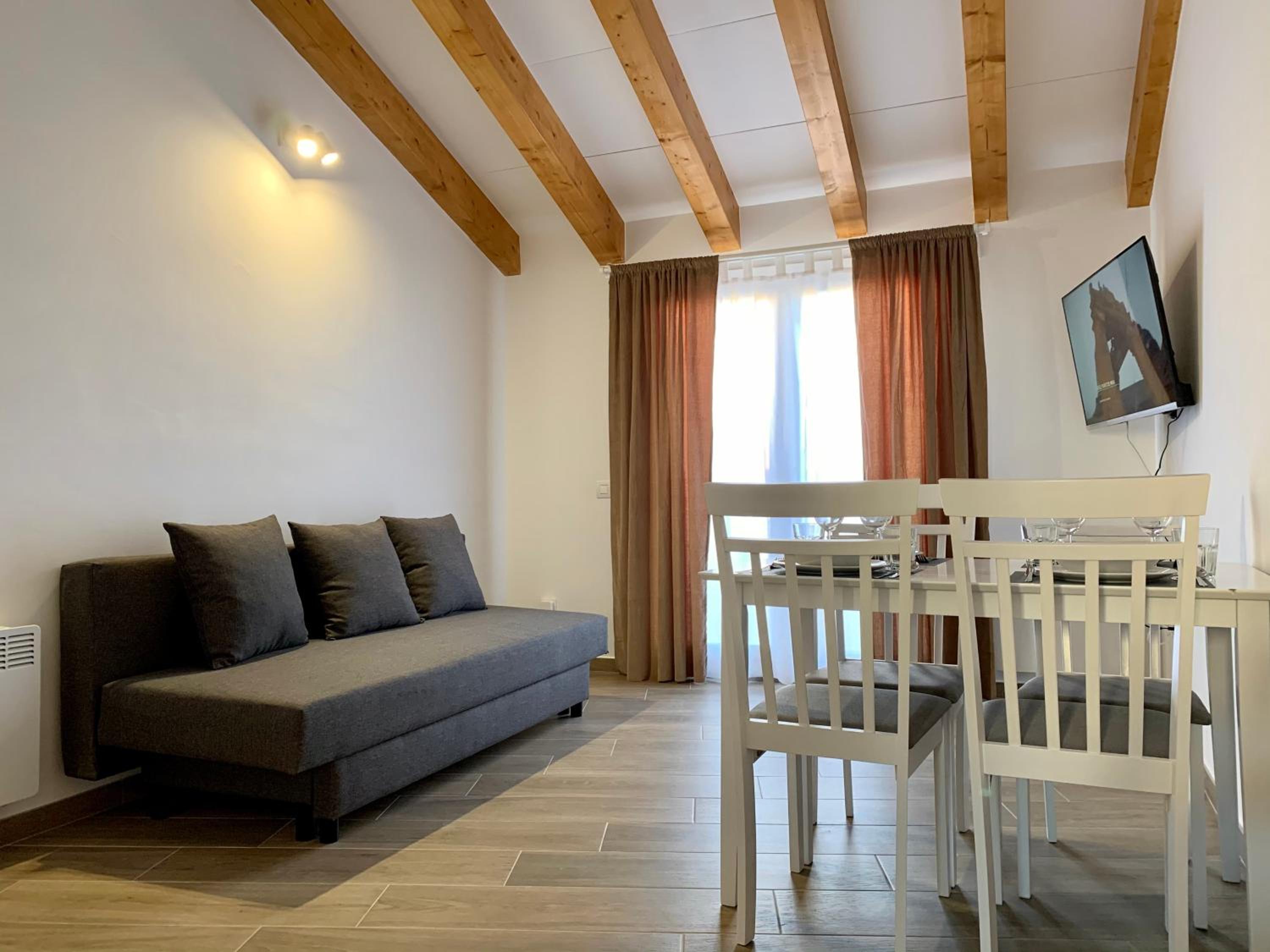 Apartamento con Balcón