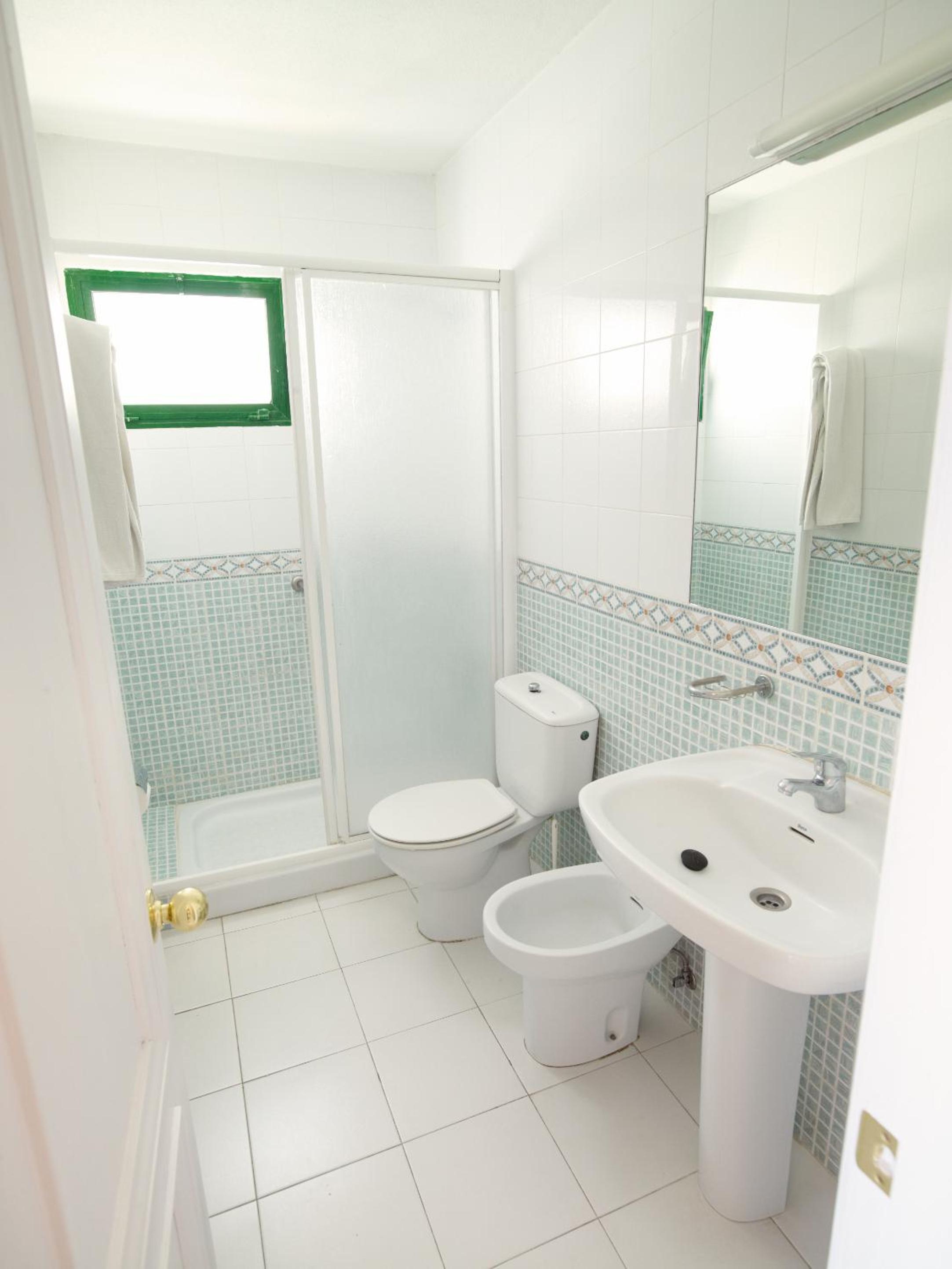 Superior One-Bedroom Apartment with Balcony