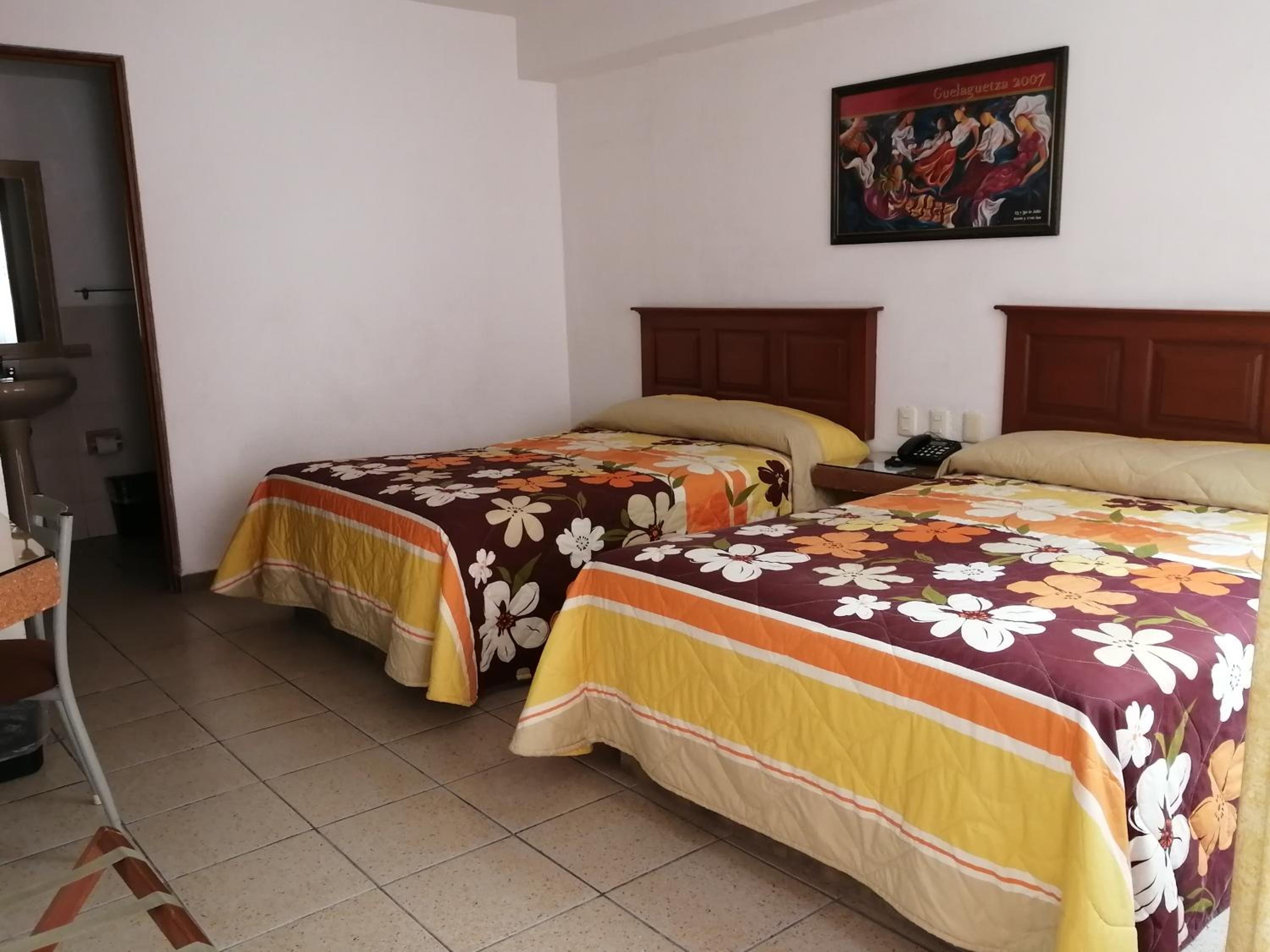 Double Room with Two Double Beds photo 2