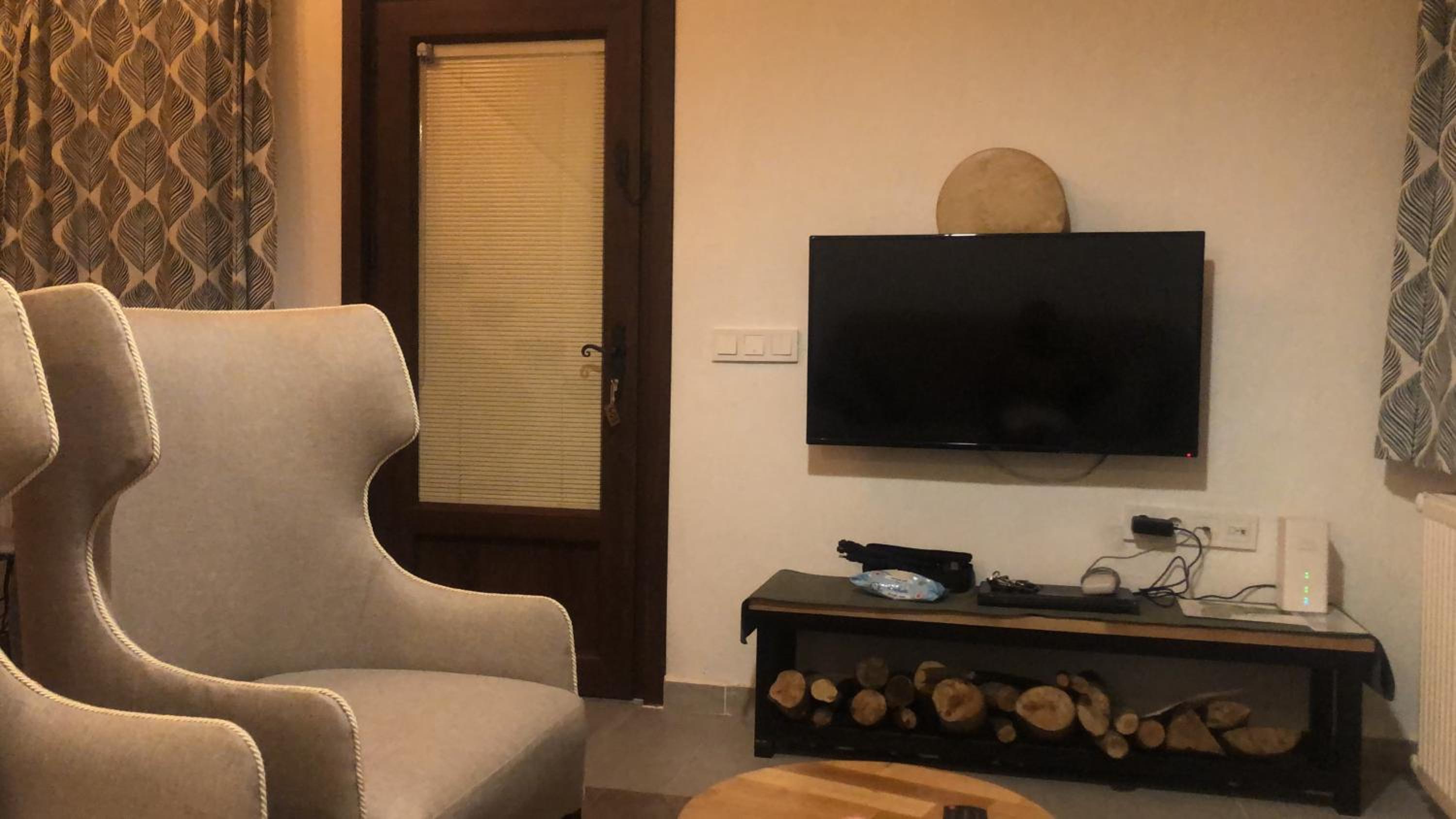 Deluxe Quadruple Room - Photo 19