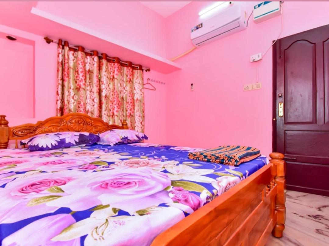 Three-Bedroom House photo 3