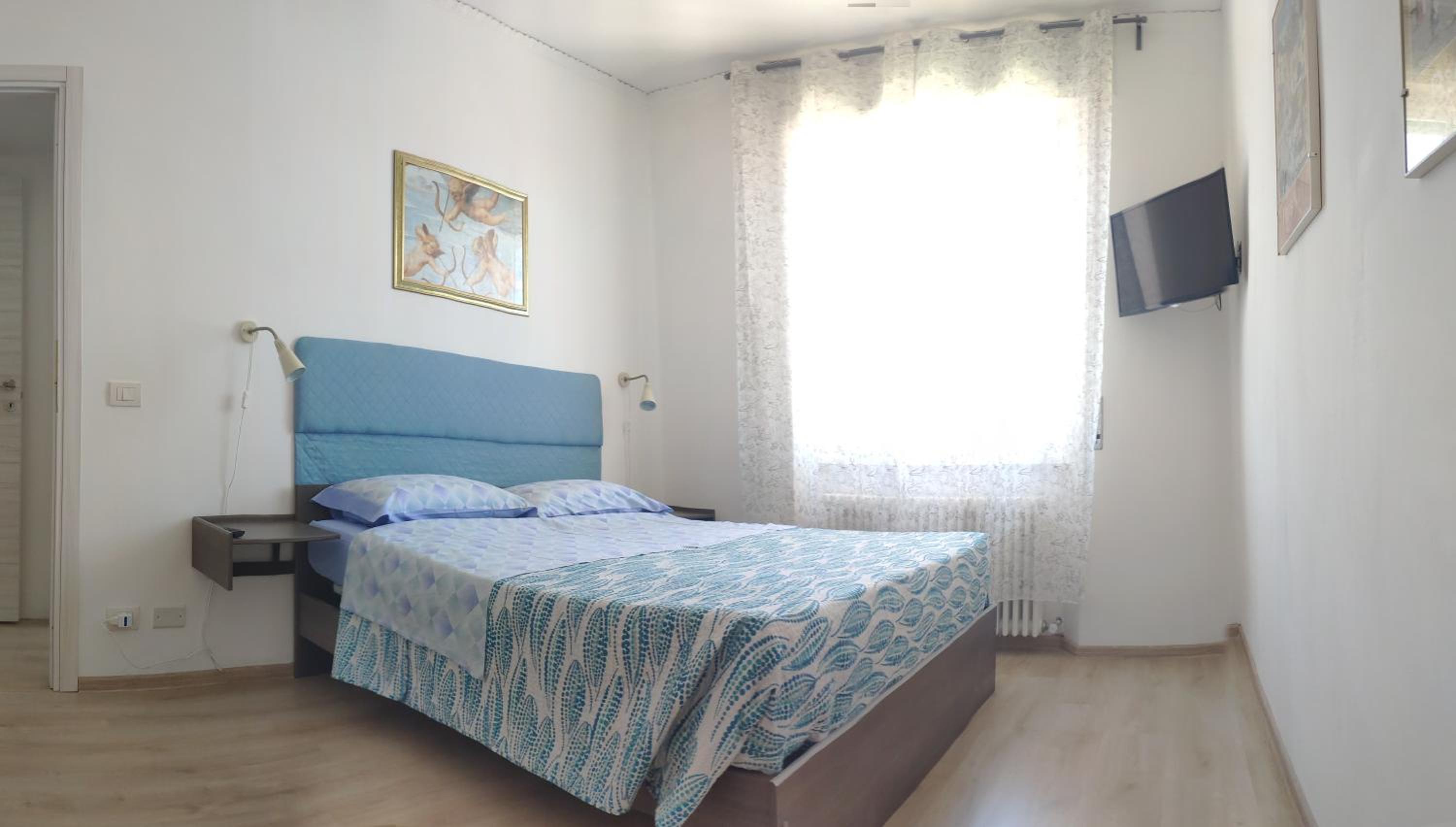 Double Room with Private Bathroom photo 2
