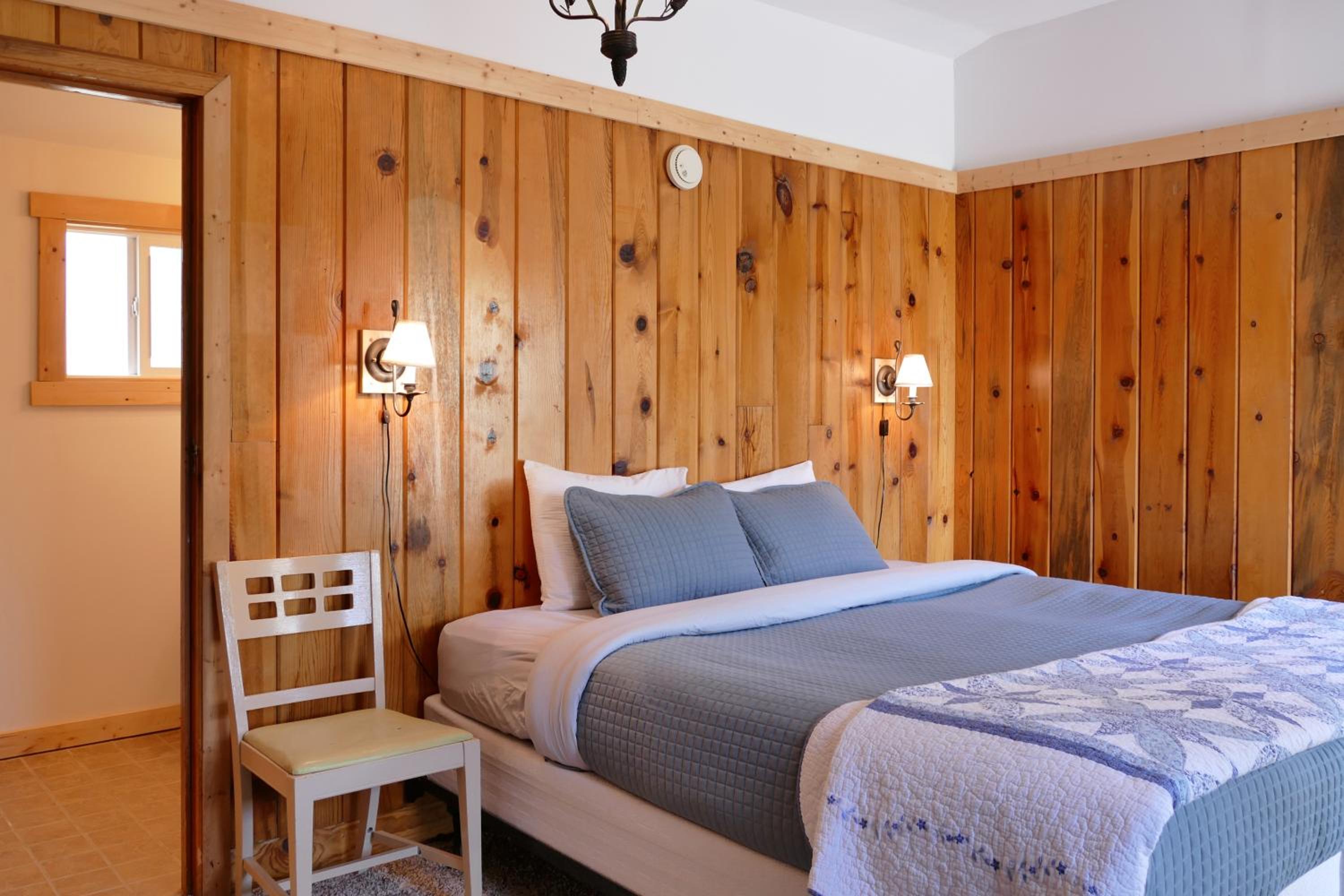 King Room with Mountain View photo 1