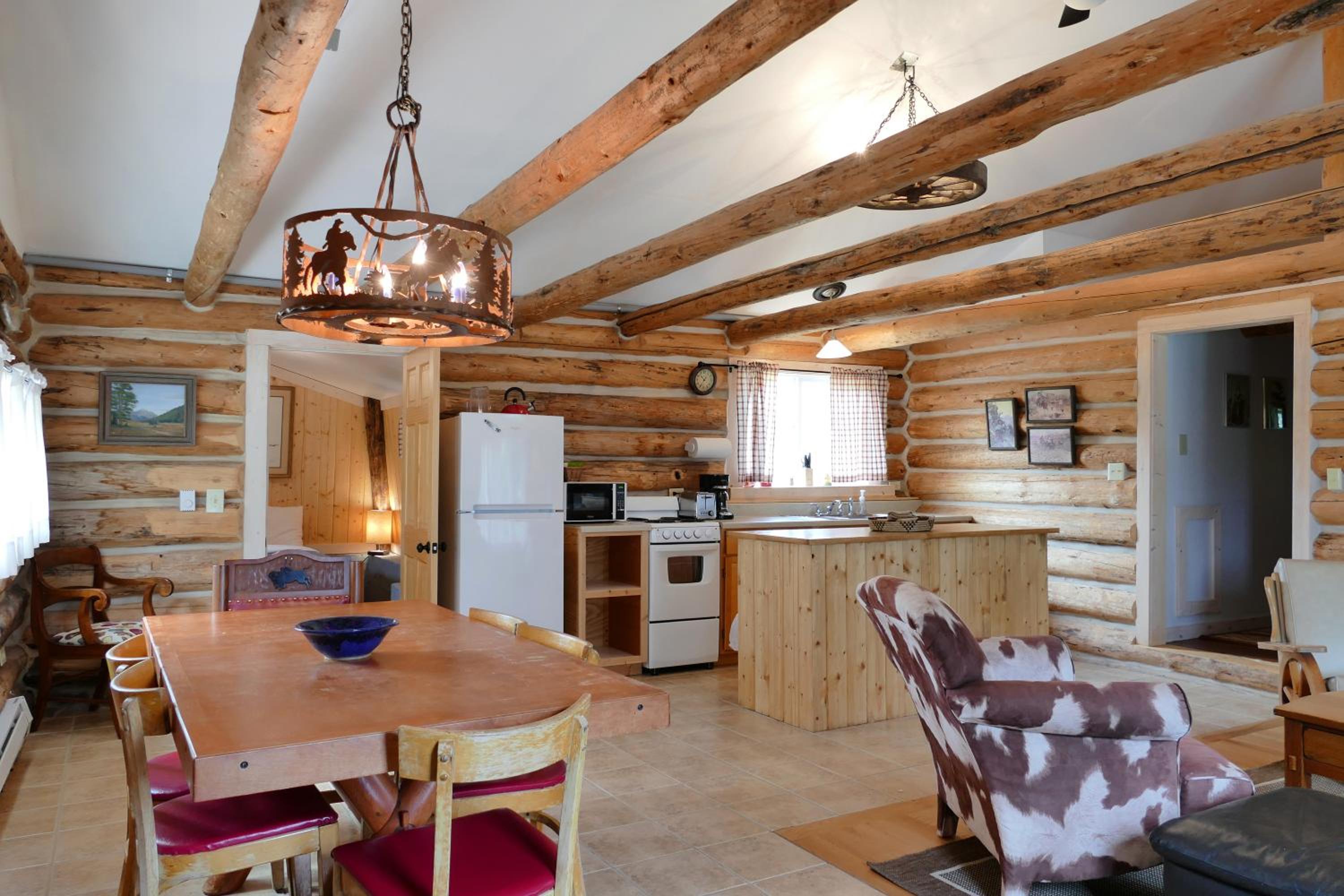 Deluxe Family Suite photo 3