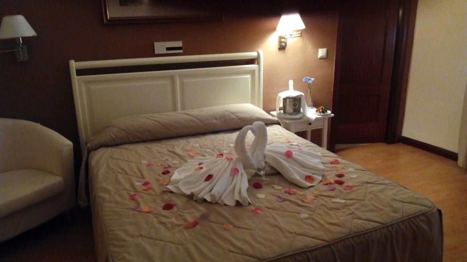 Queen Room with Garden View - Photo 4